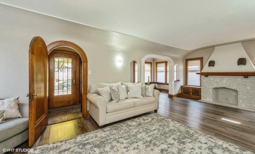 4187 22nd St, Milwaukee WI  53209-6735 exterior