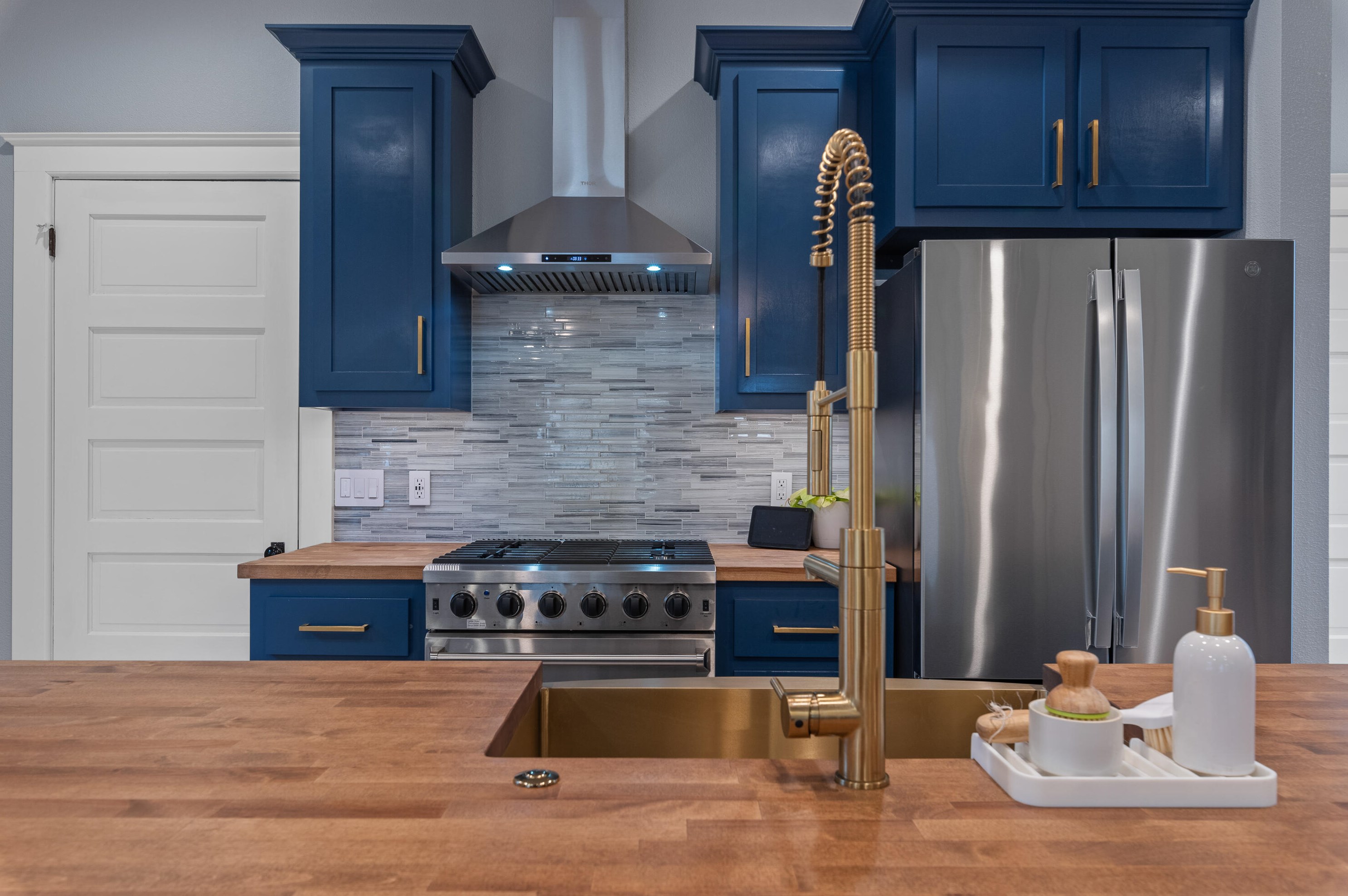 2013 7th St, Sheboygan WI  53081-2711 exterior