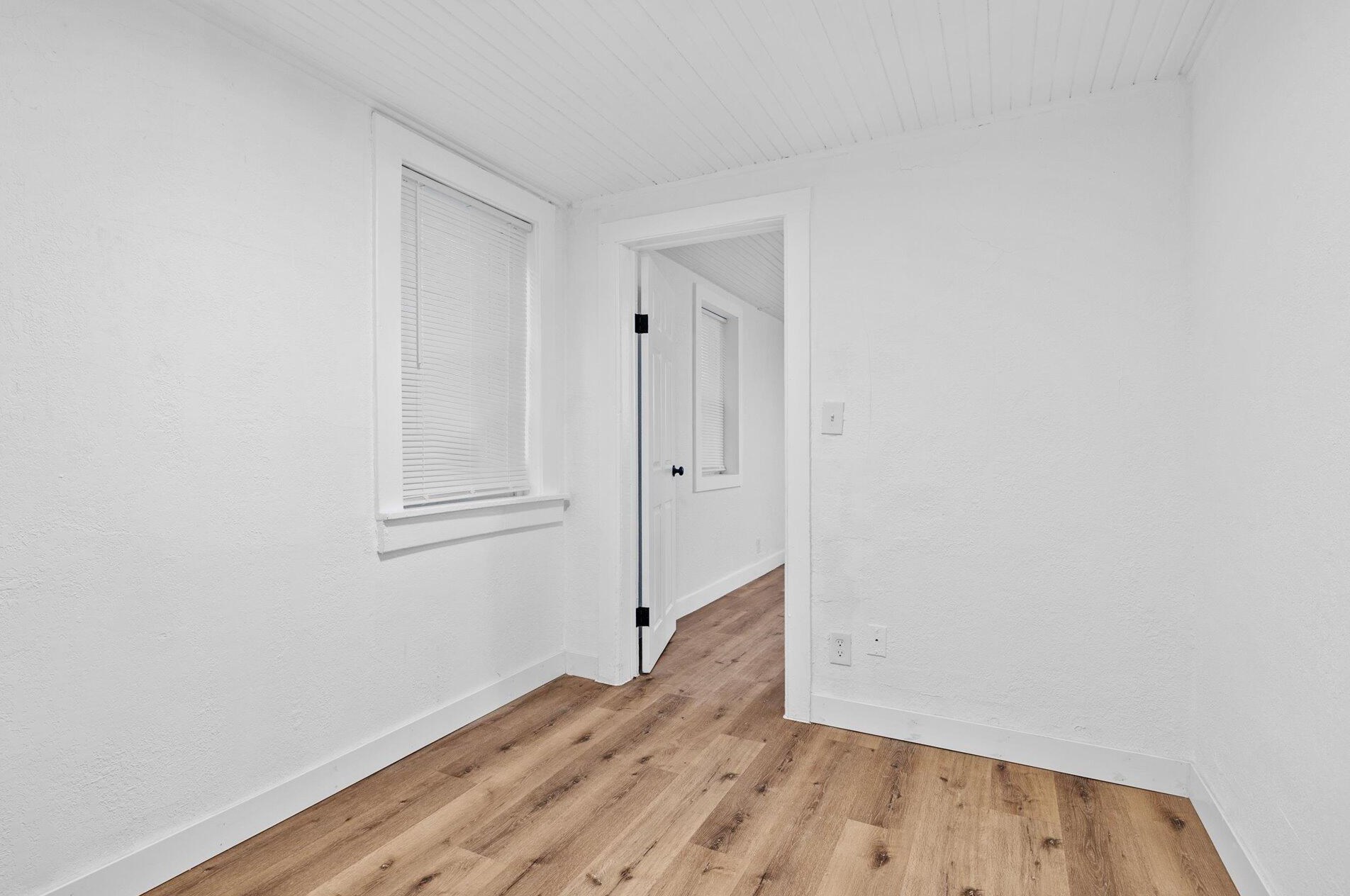 2953 11 St, Milwaukee WI 53215-3813 exterior