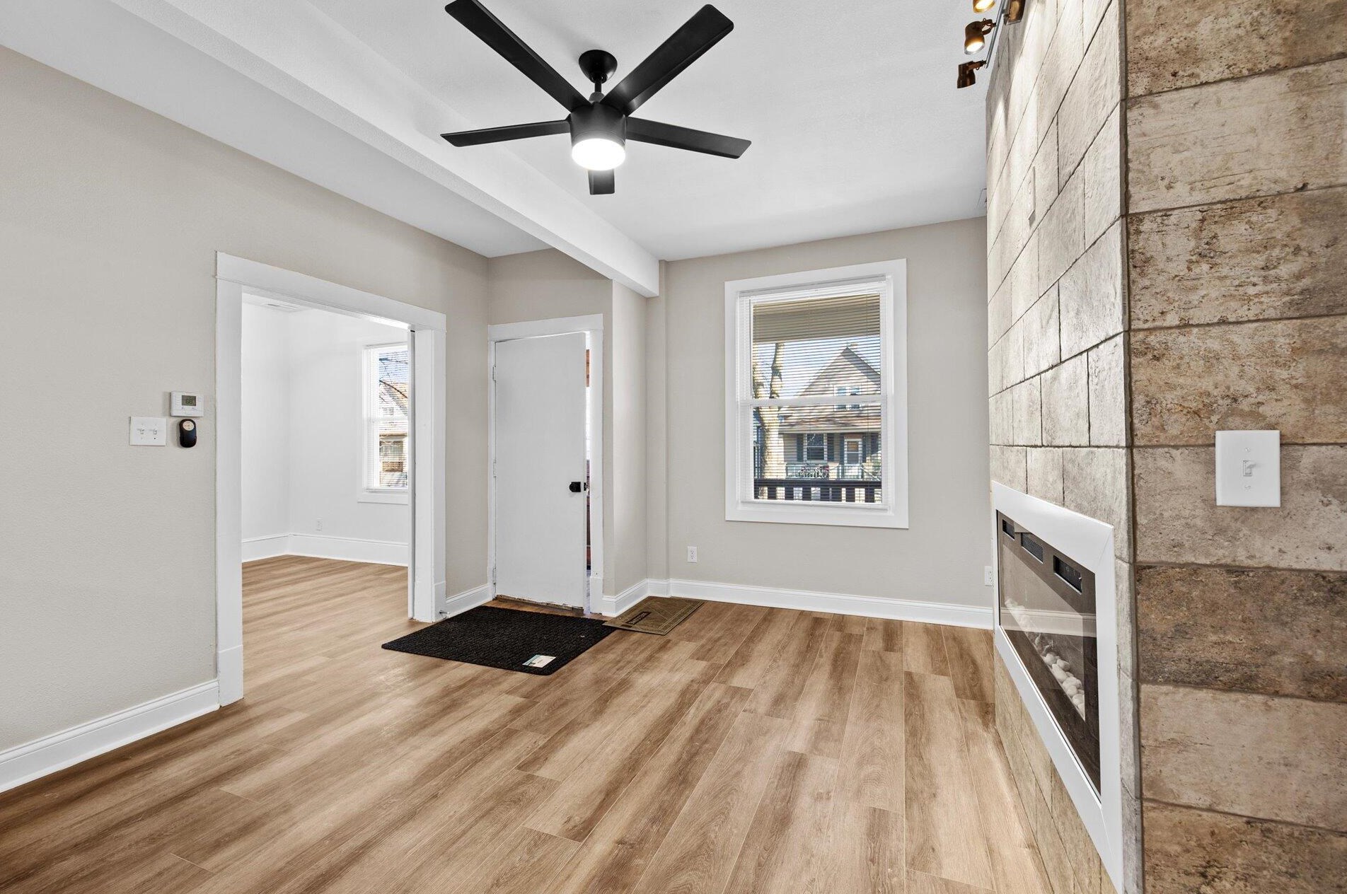 2953 11 St, Milwaukee WI 53215-3813 exterior