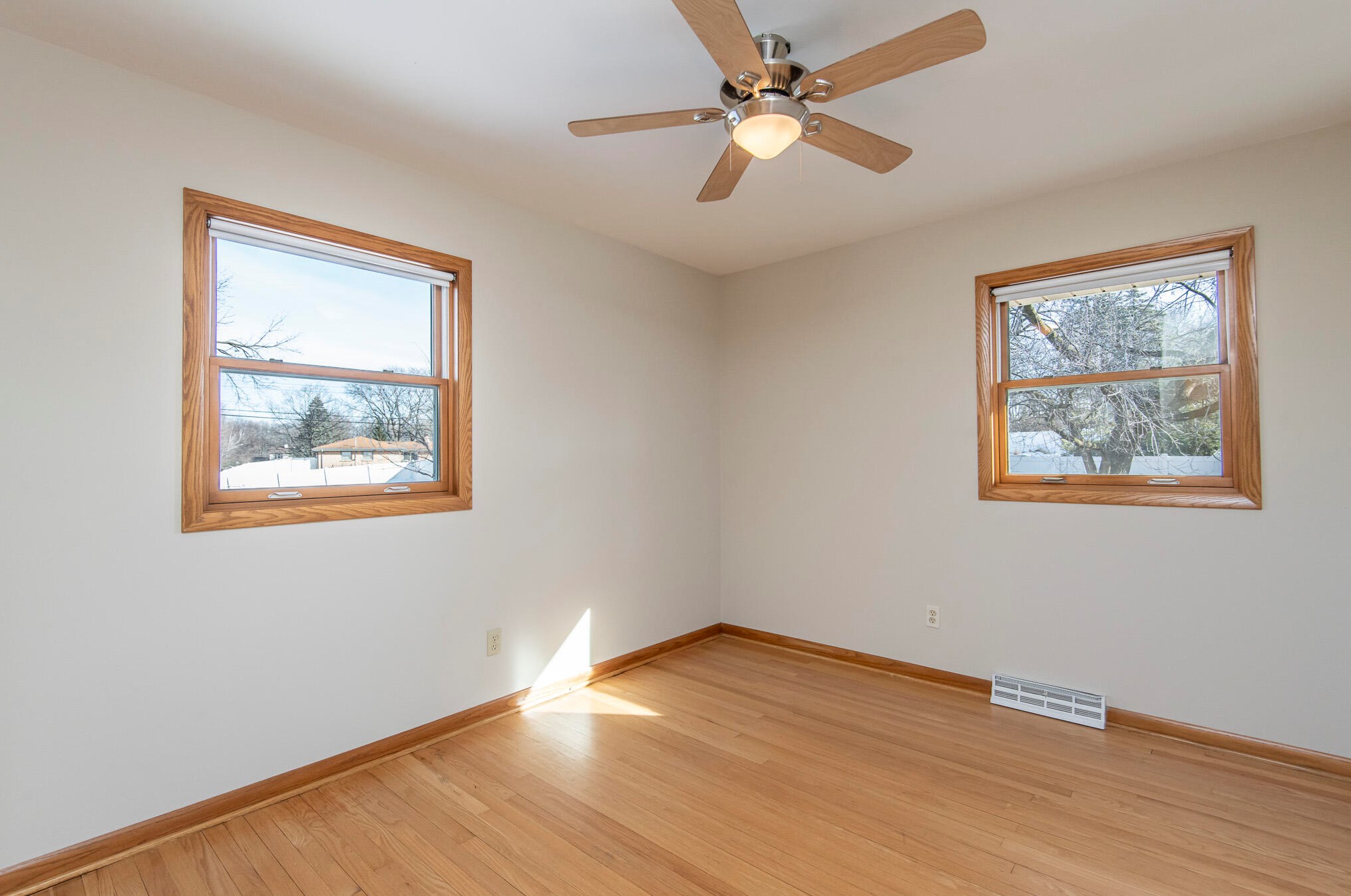 3220 Ventura Dr, Waukesha WI  53151-4269 exterior