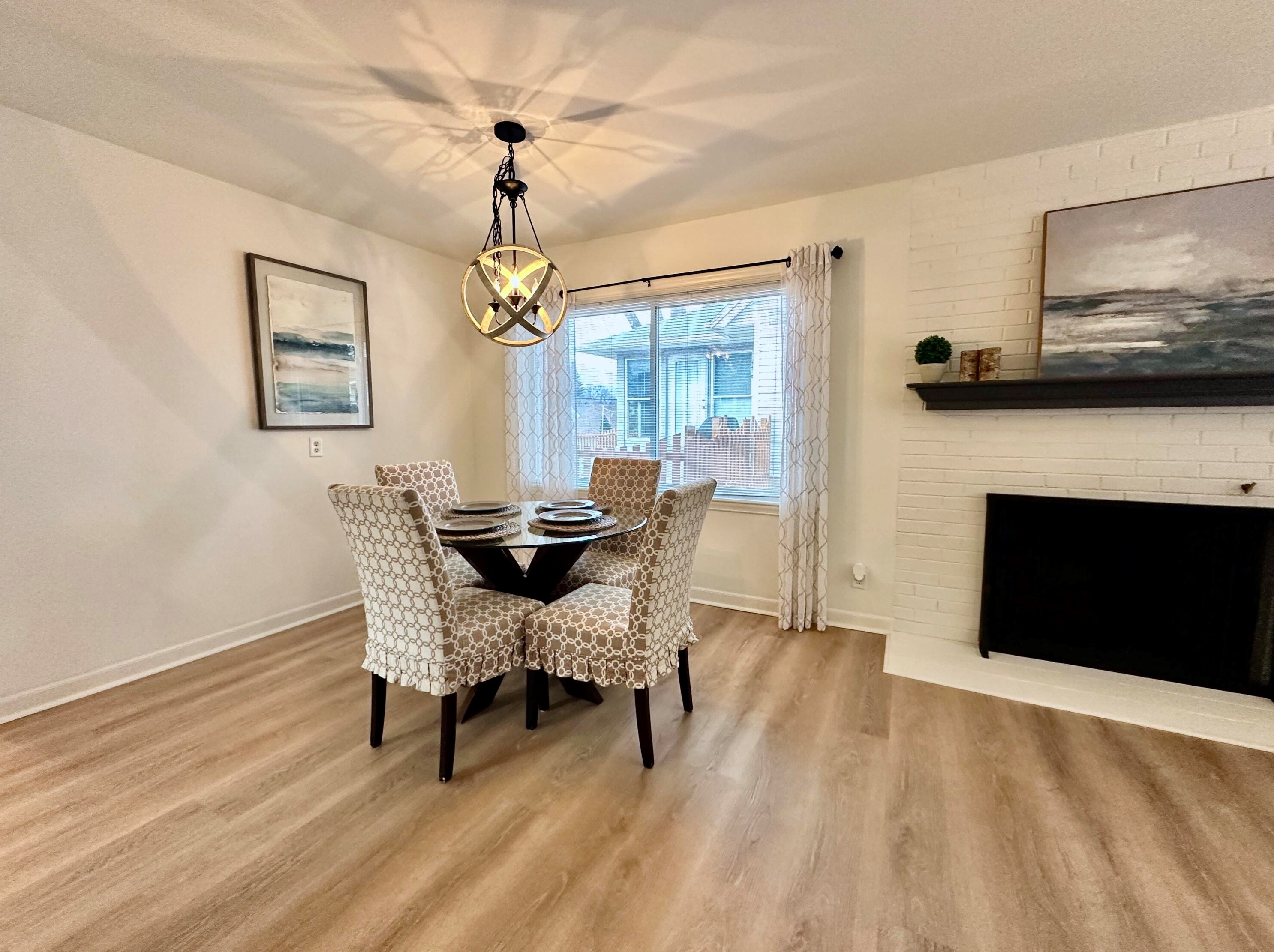 2737 85th St, Milwaukee WI  53222-4709 exterior