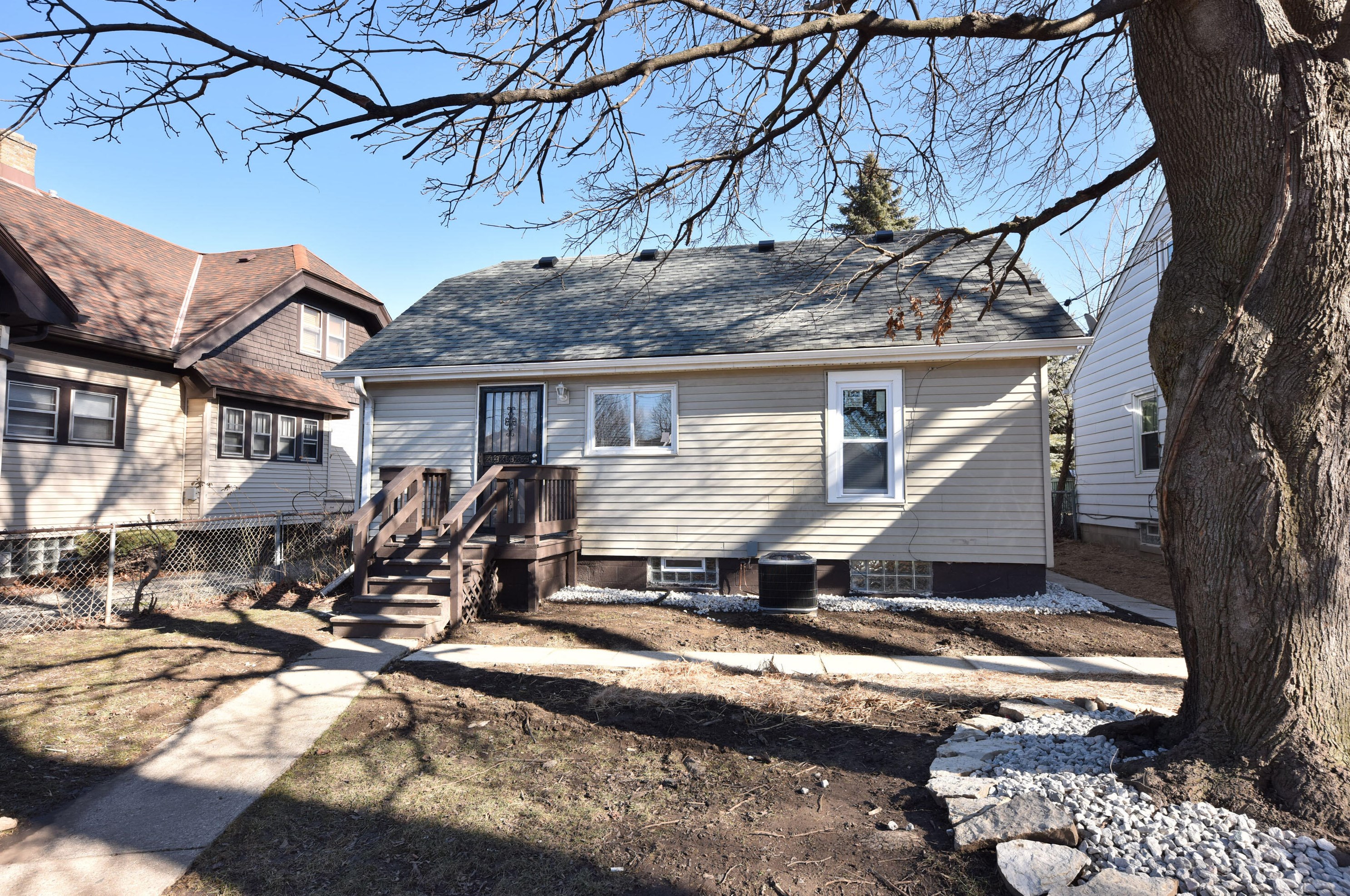 4139 48th St, Milwaukee WI  53216-1544 exterior