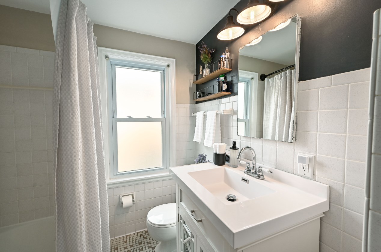 2998 70th St, Milwaukee WI  53210-1225 exterior