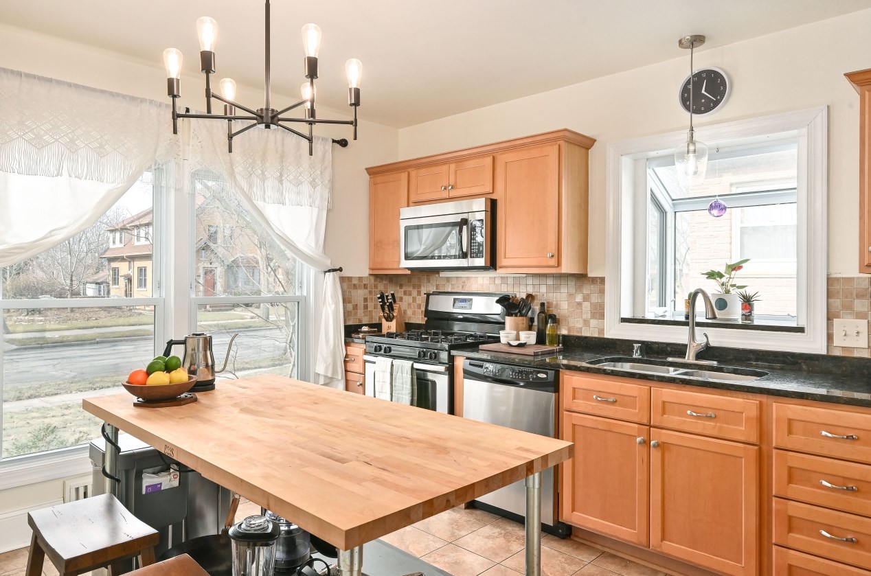 2998 70th St, Milwaukee WI  53210-1225 exterior