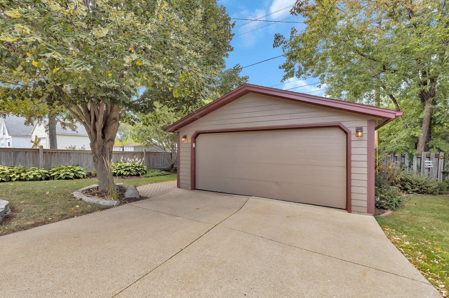 338 Norwich St, Milwaukee WI  53207-4416 exterior