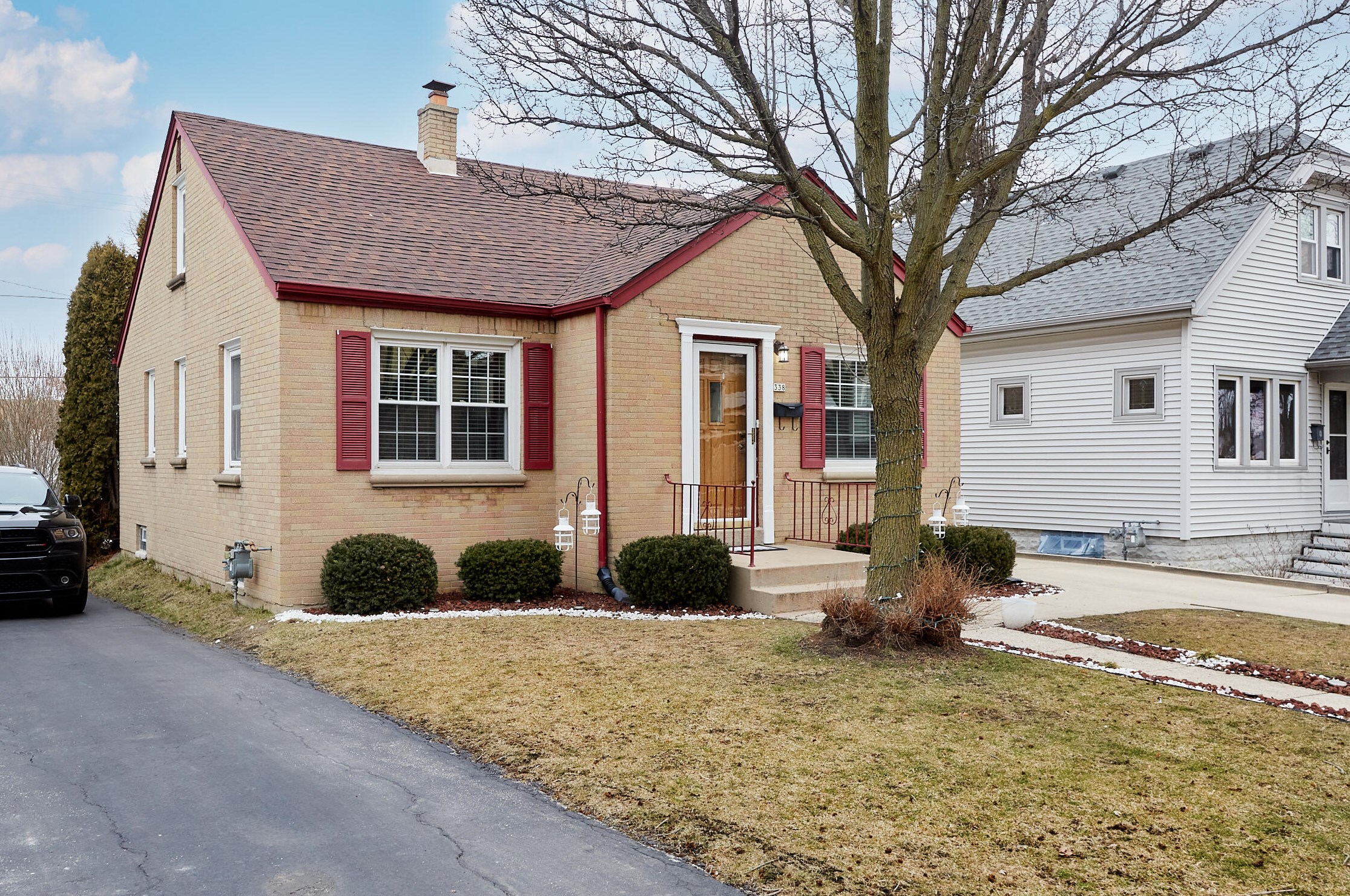 338 Norwich St, Milwaukee WI  53207-4416 exterior