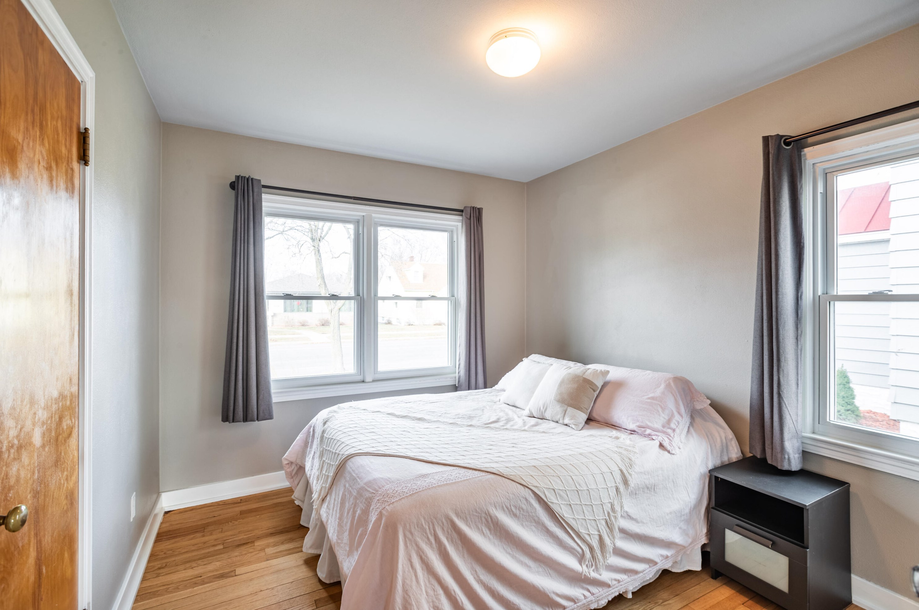 2122 Jackson St, La Crosse WI  54601-5902 exterior