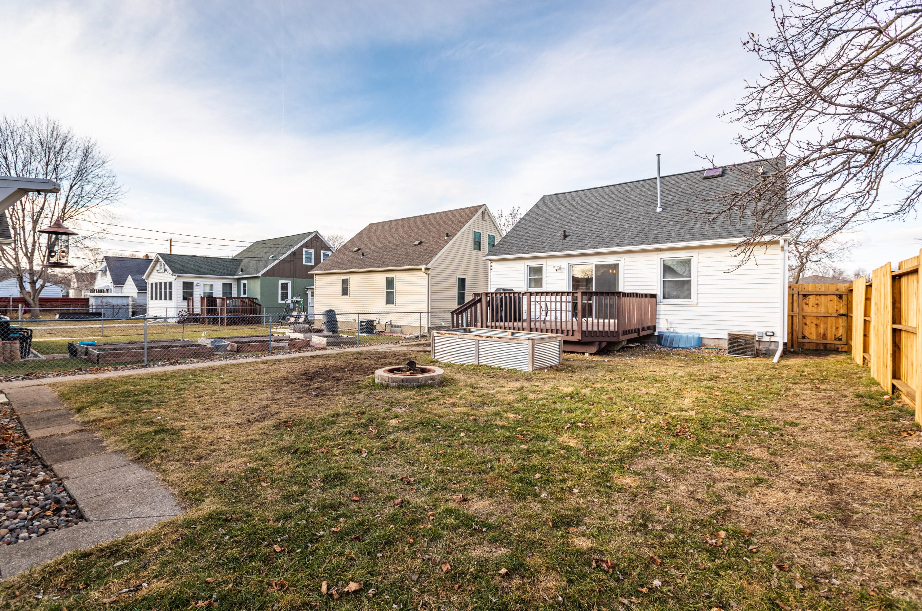 2122 Jackson St, La Crosse WI  54601-5902 exterior