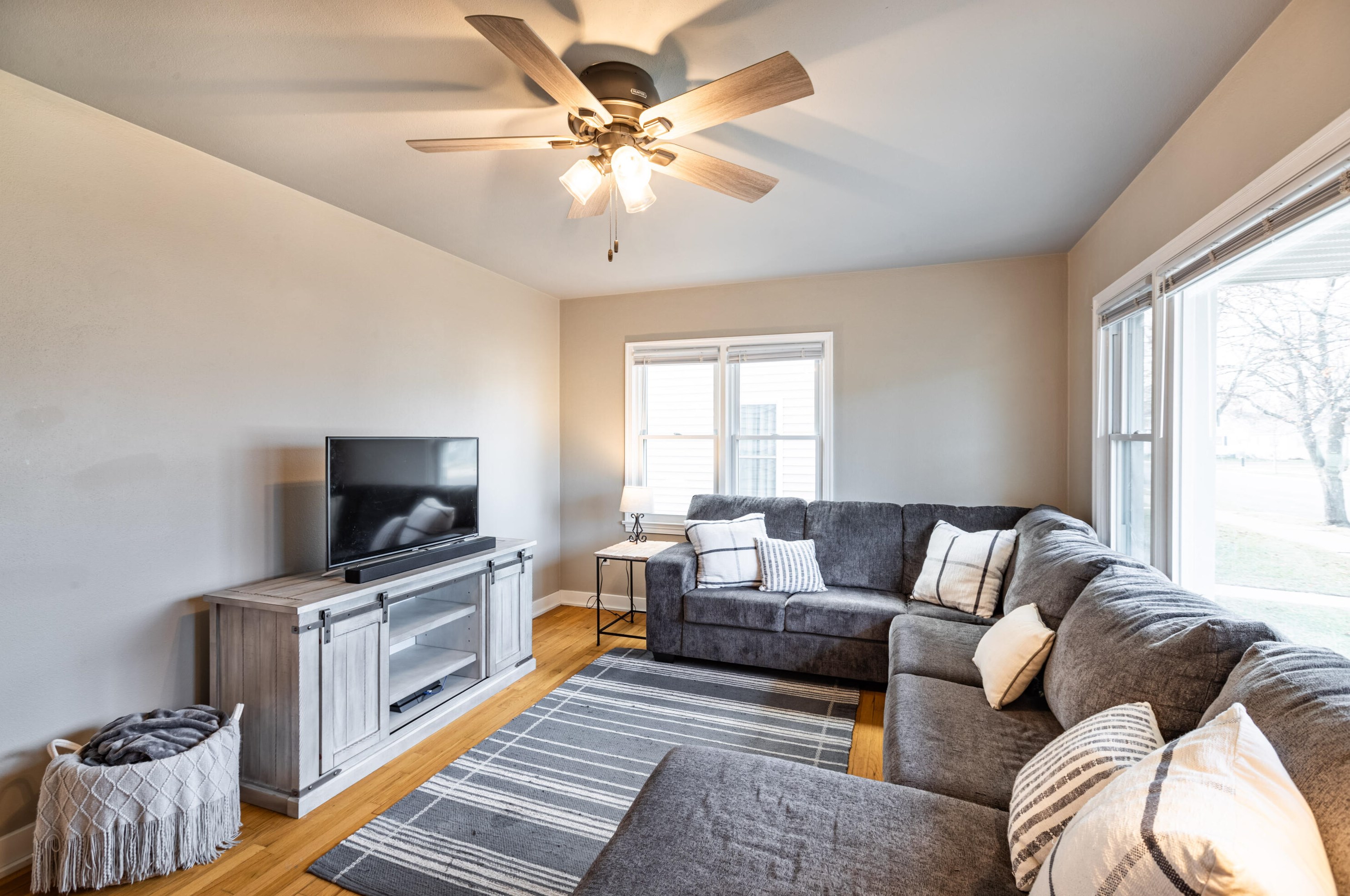 2122 Jackson St, La Crosse WI  54601-5902 exterior