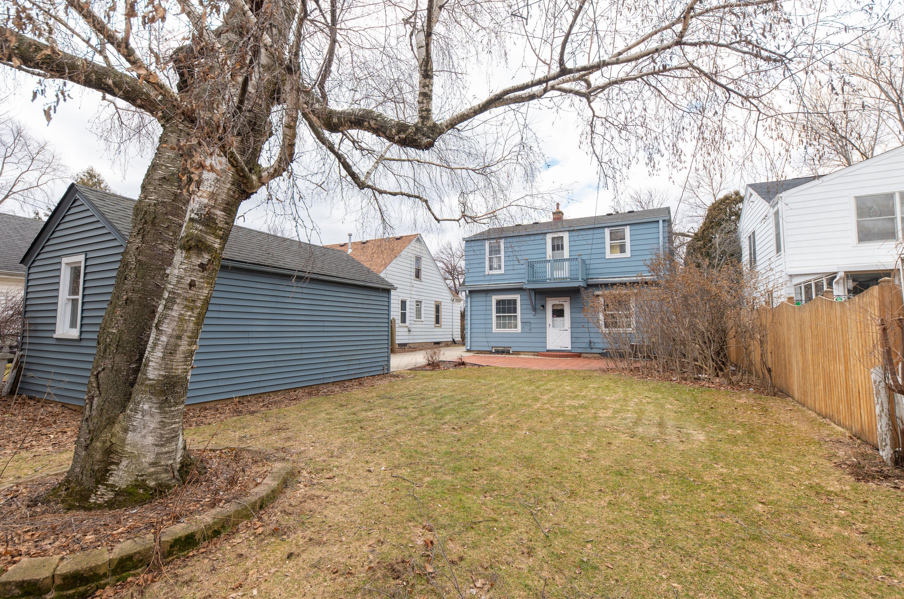 2572 73 St, Milwaukee WI 53213-1214 exterior