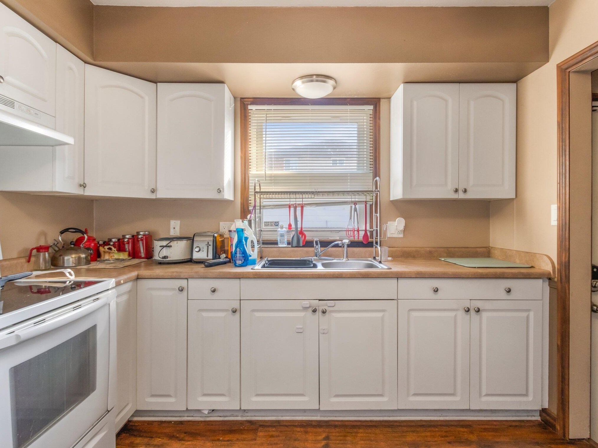 8401 Brentwood Ave, Milwaukee WI  53224-5425 exterior