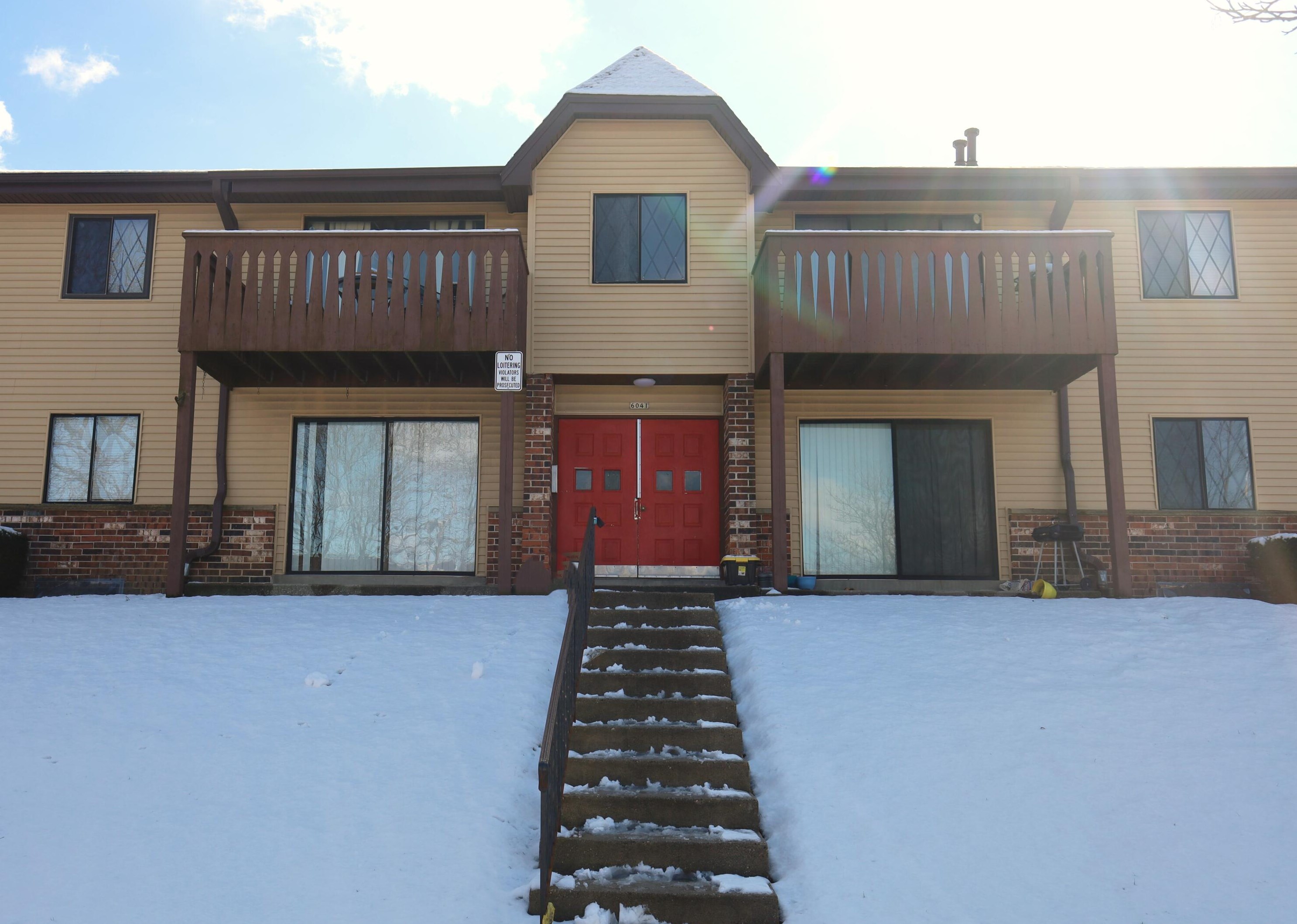 6041 Port Ave, Milwaukee WI  53223-4124 exterior