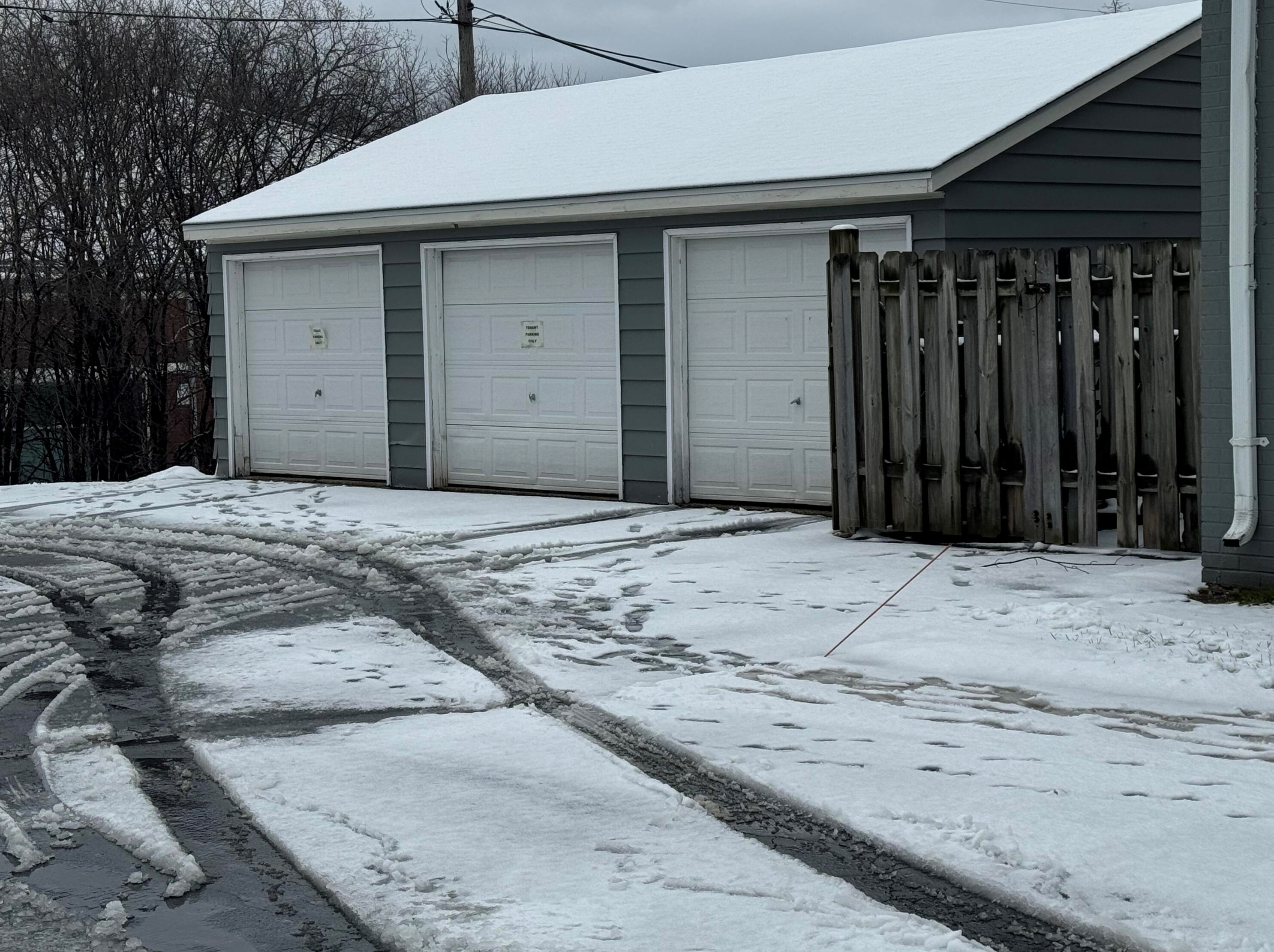 3848 Moorland Rd, Waukesha WI  53151-5225 exterior