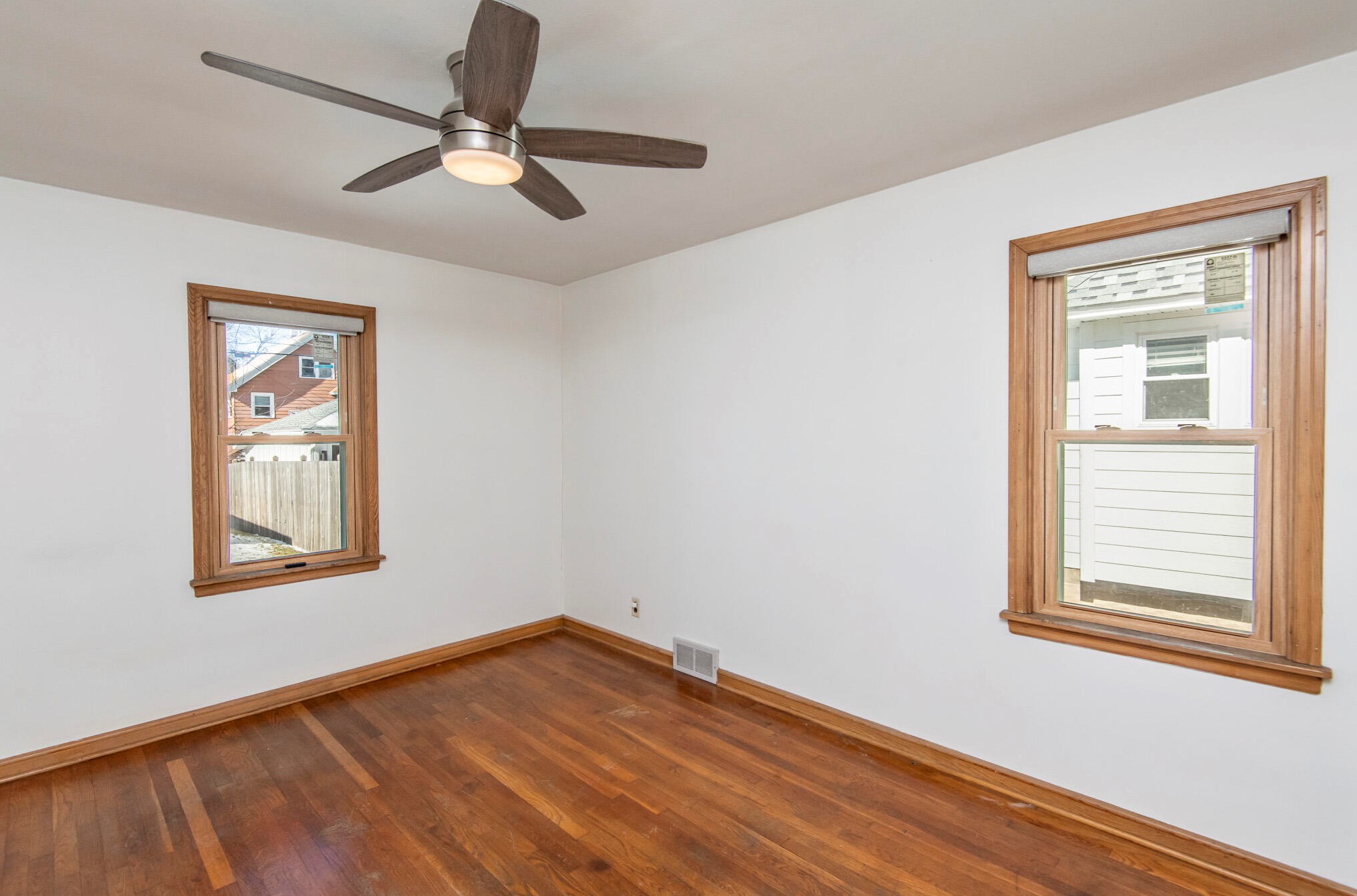 2559 67, Milwaukee WI 53219-0026 exterior