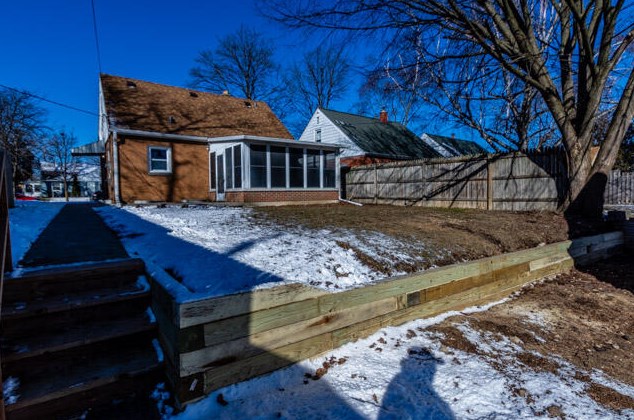 3912 60th St, Milwaukee WI  53220-2512 exterior