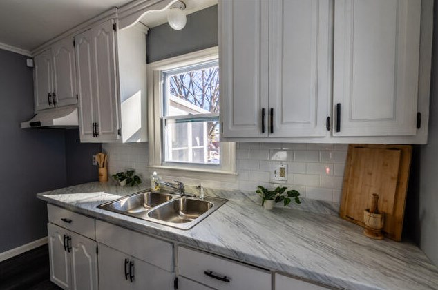 3912 60th St, Milwaukee WI  53220-2512 exterior