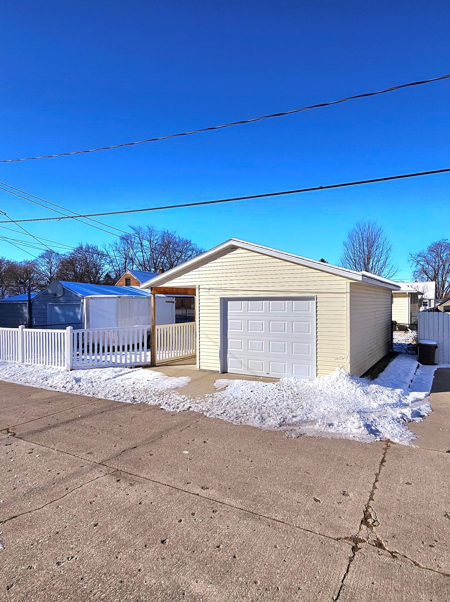 2225 16th St, Sheboygan WI  53081-5749 exterior