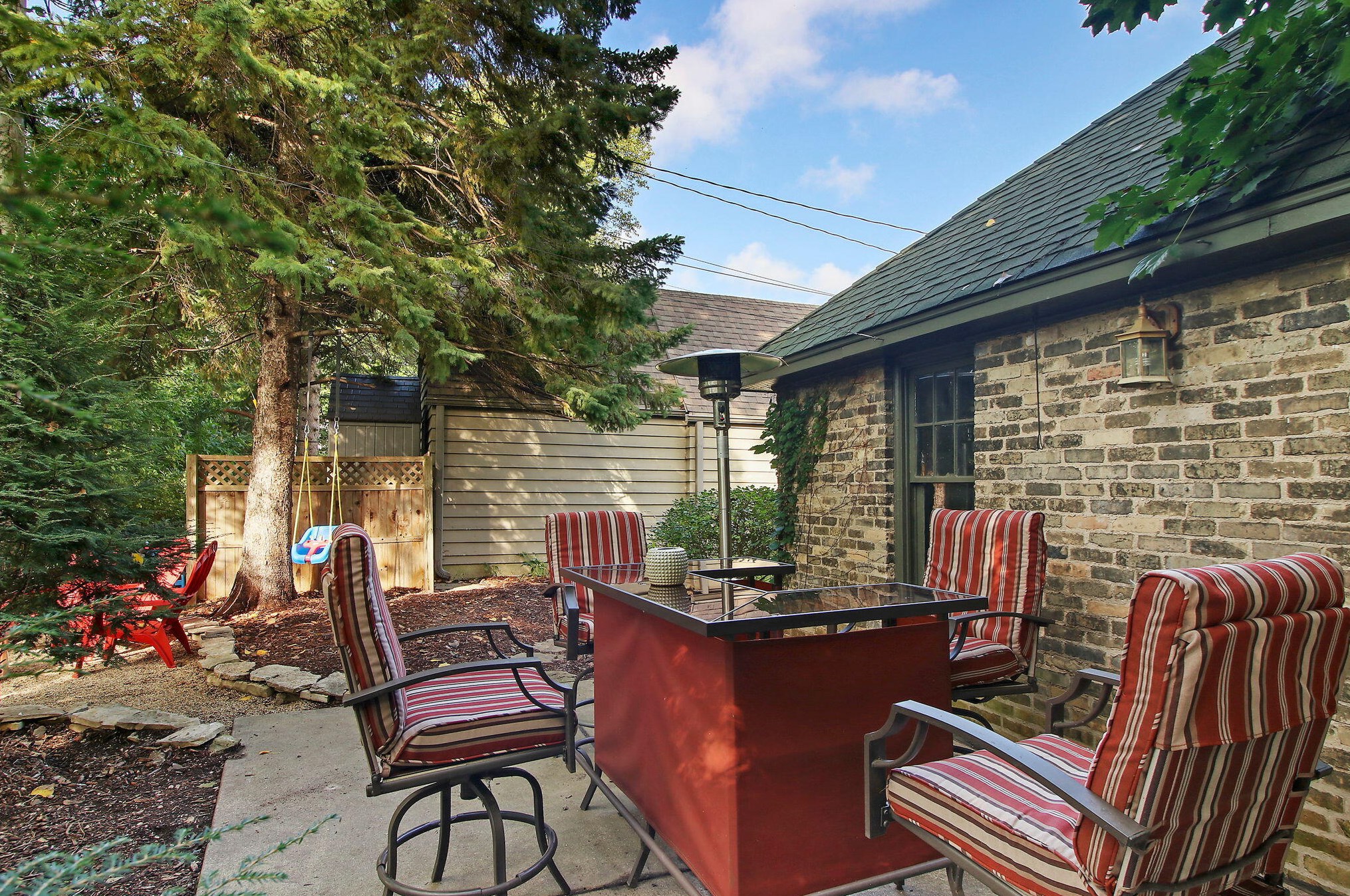 6309 Mckinley Ave, Milwaukee WI 53213-2951 exterior