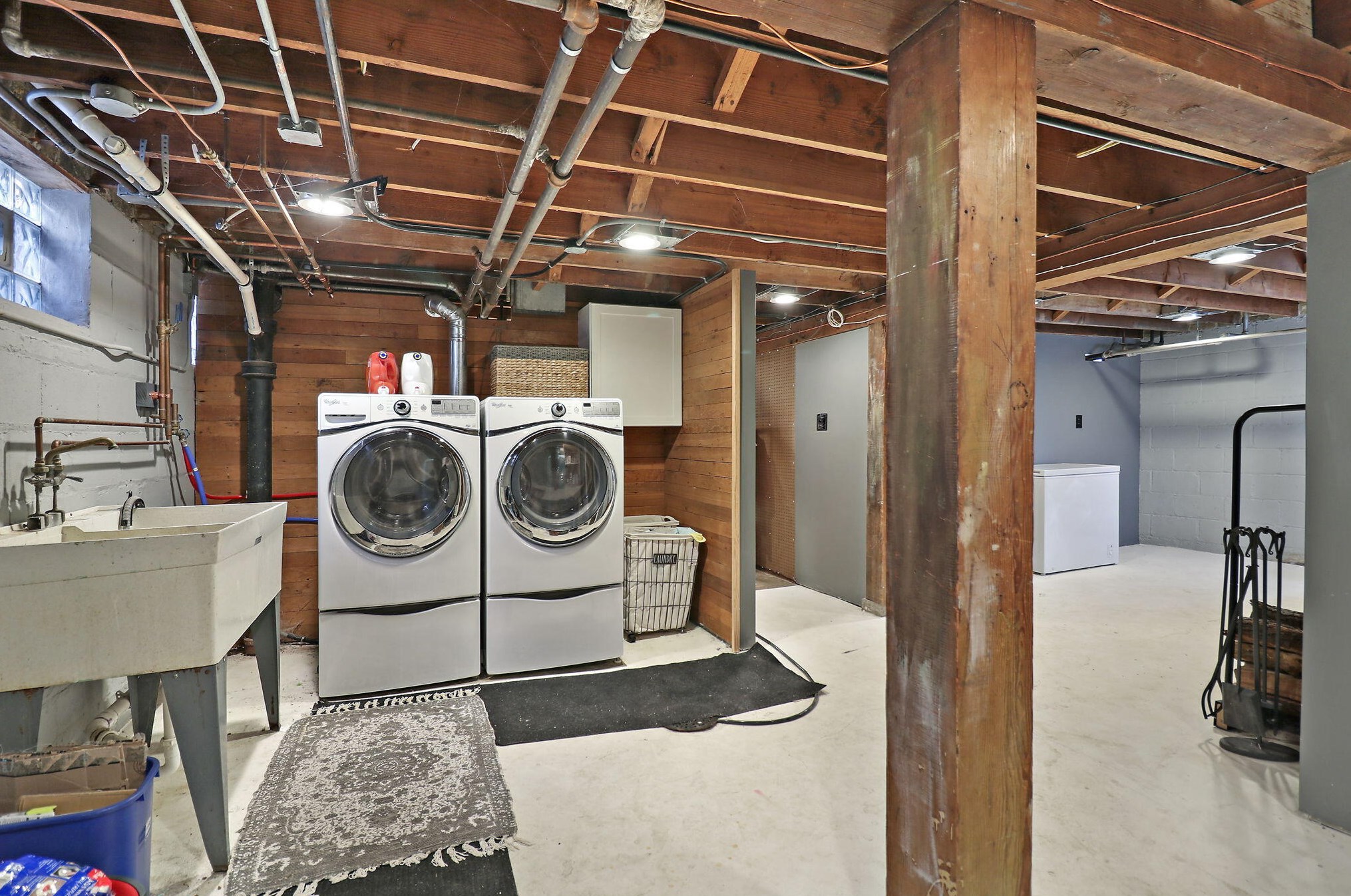 6309 Mckinley Ave, Milwaukee WI 53213-2951 exterior