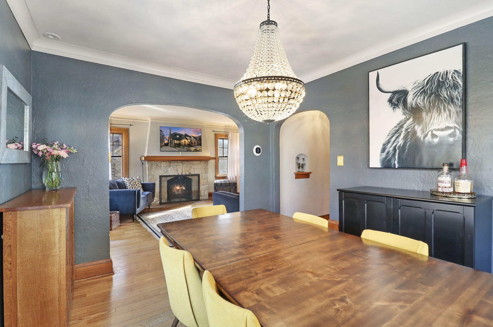 6309 Mckinley Ave, Milwaukee WI 53213-2951 exterior