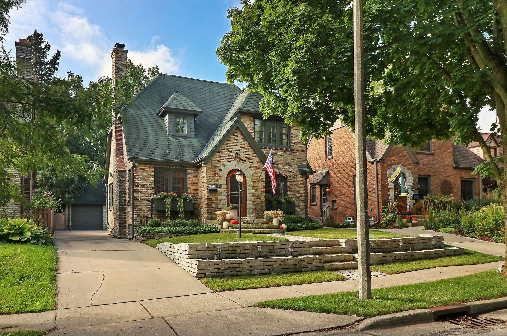 6309 Mckinley Ave, Milwaukee WI 53213-2951 exterior