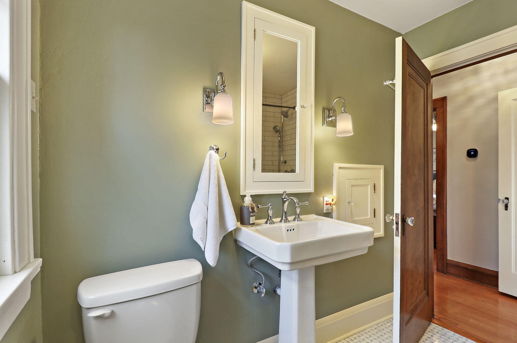 6309 Mckinley Ave, Milwaukee WI 53213-2951 exterior