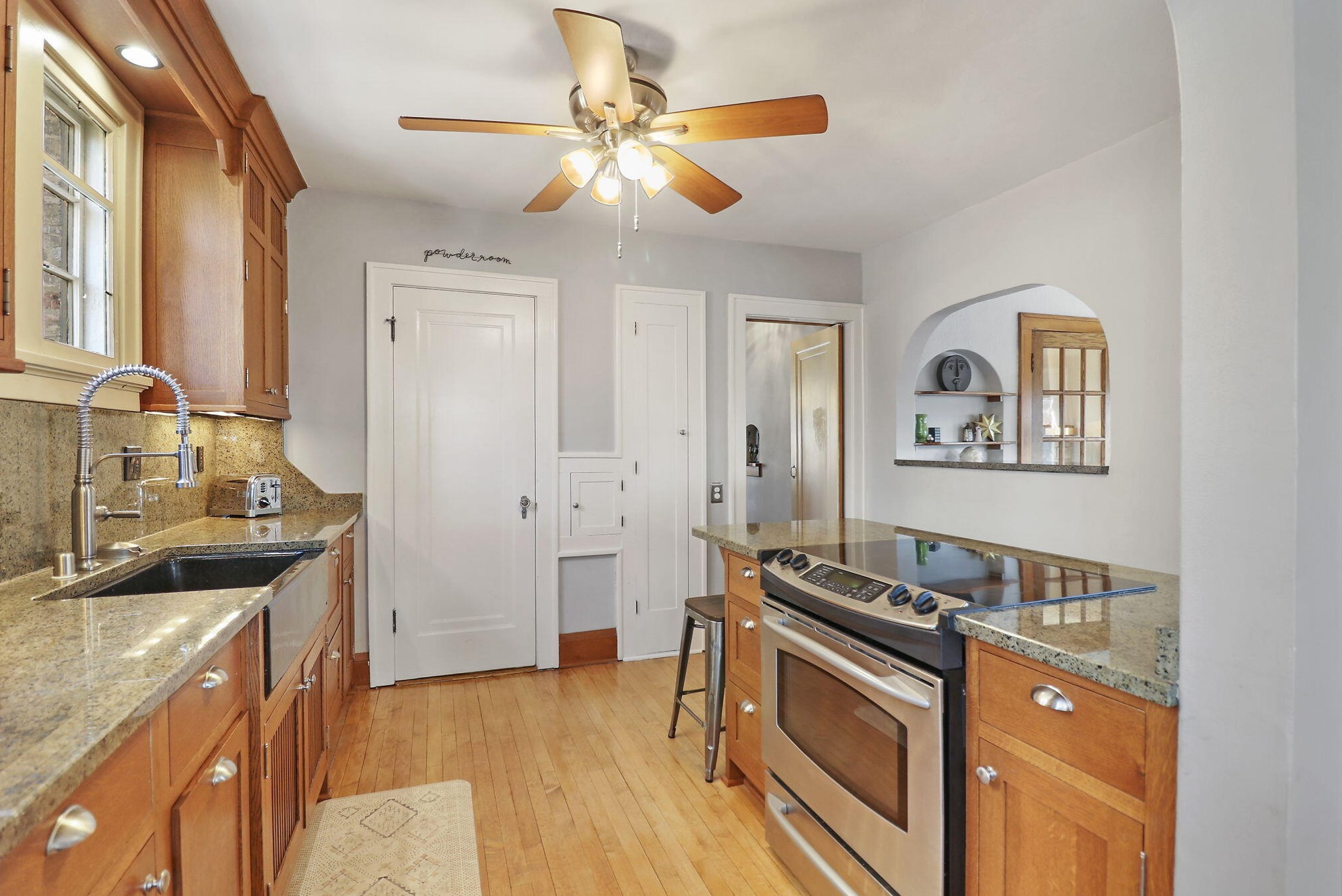 6309 Mckinley Ave, Milwaukee WI 53213-2951 exterior