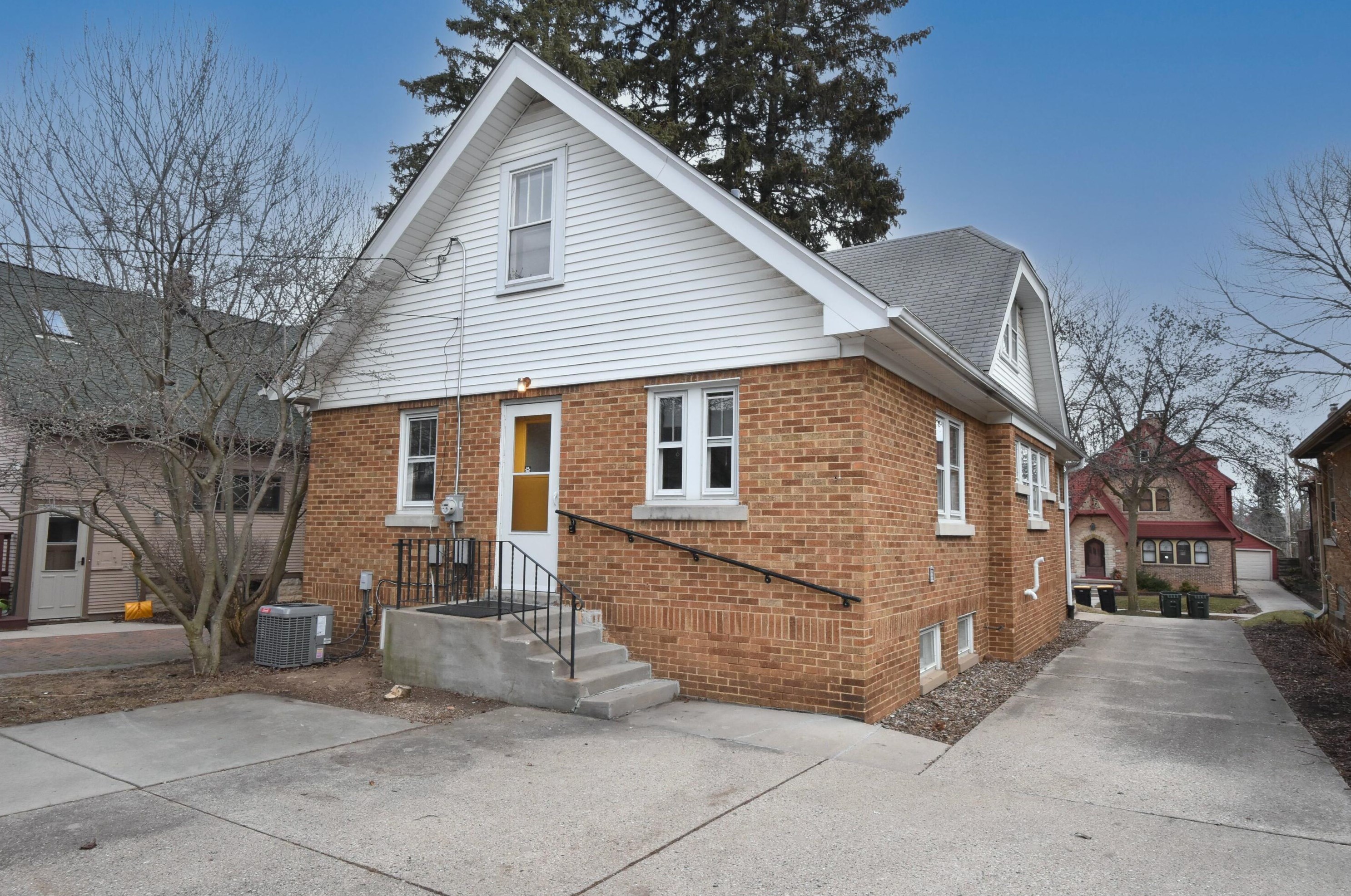 1415 63, Milwaukee WI 53214-5039 exterior