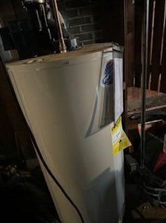 1425 Burleigh St, Milwaukee WI 53206-2213 exterior