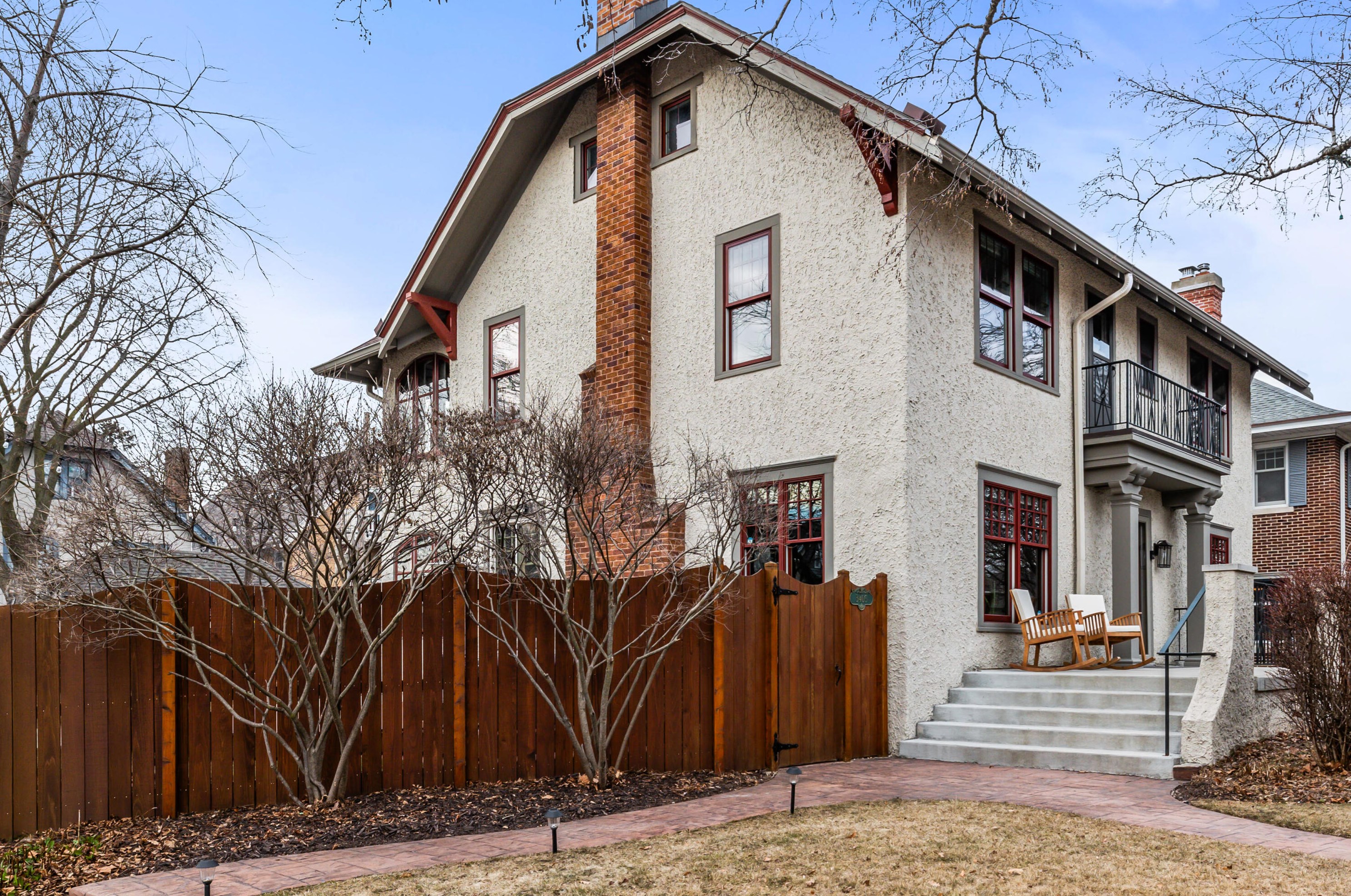 3405 Hackett Ave, Milwaukee WI  53211-2946 exterior