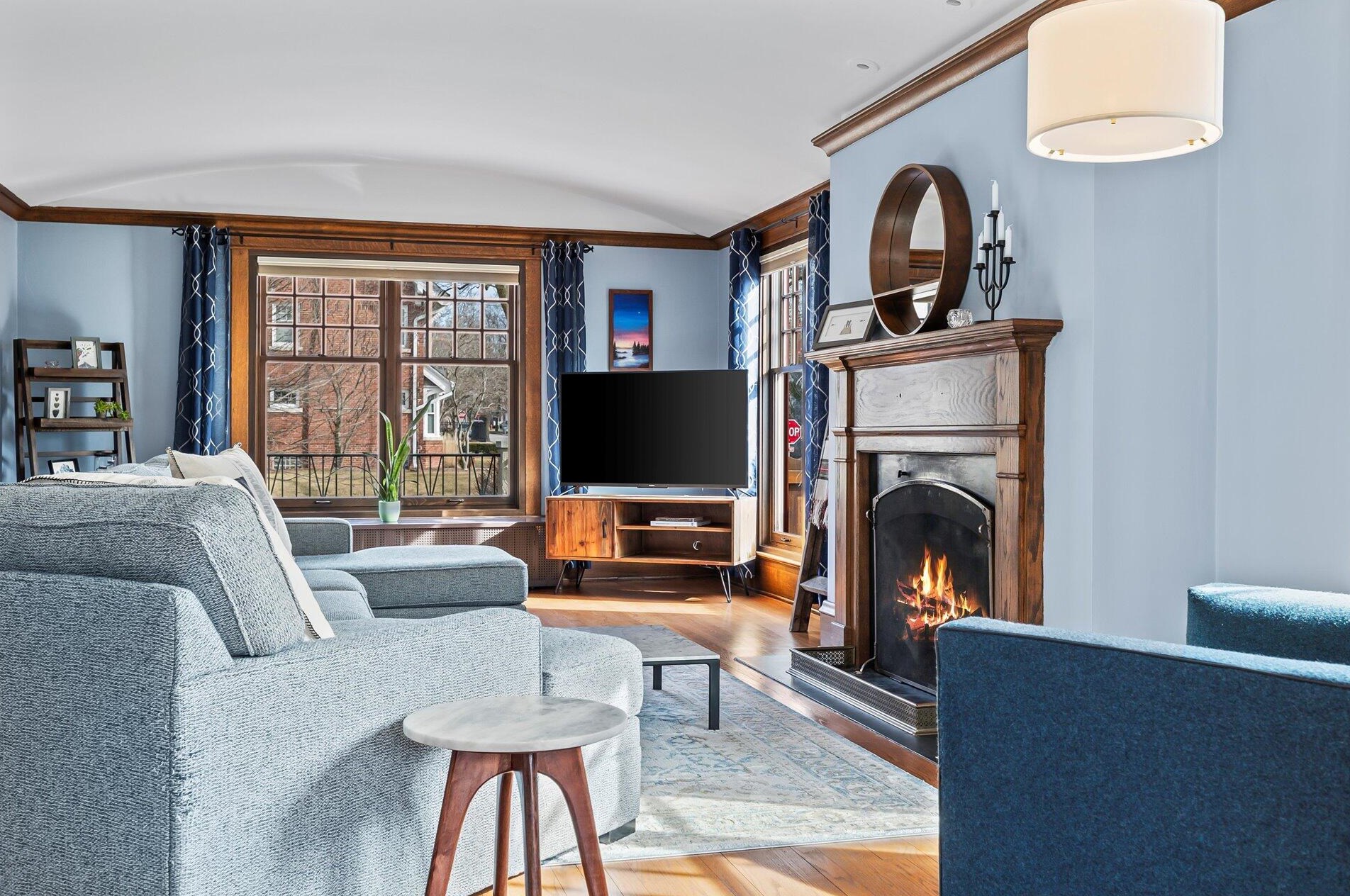 3405 Hackett Ave, Milwaukee WI  53211-2946 exterior