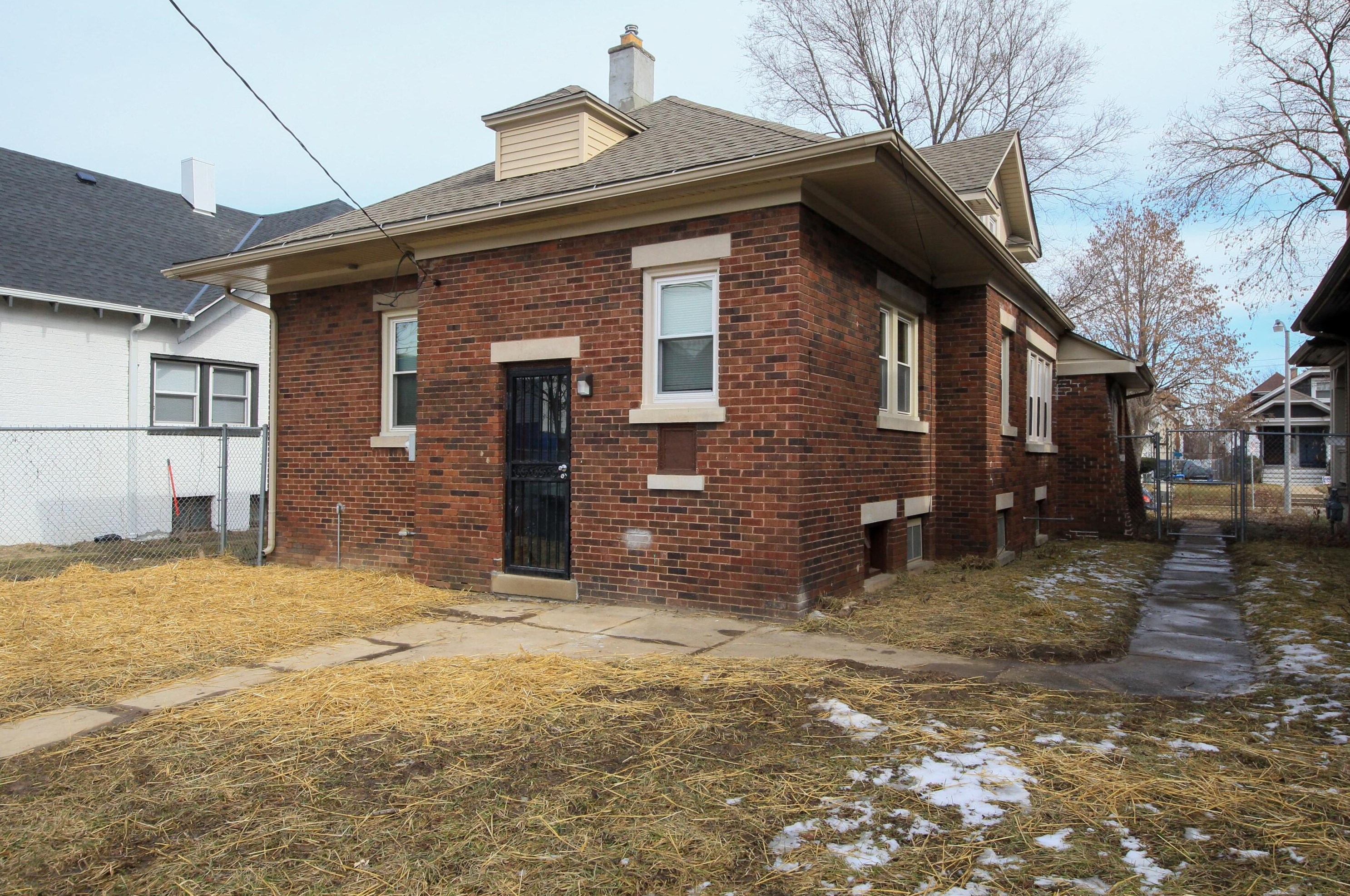 2667 46th St, Milwaukee WI  53210-2405 exterior