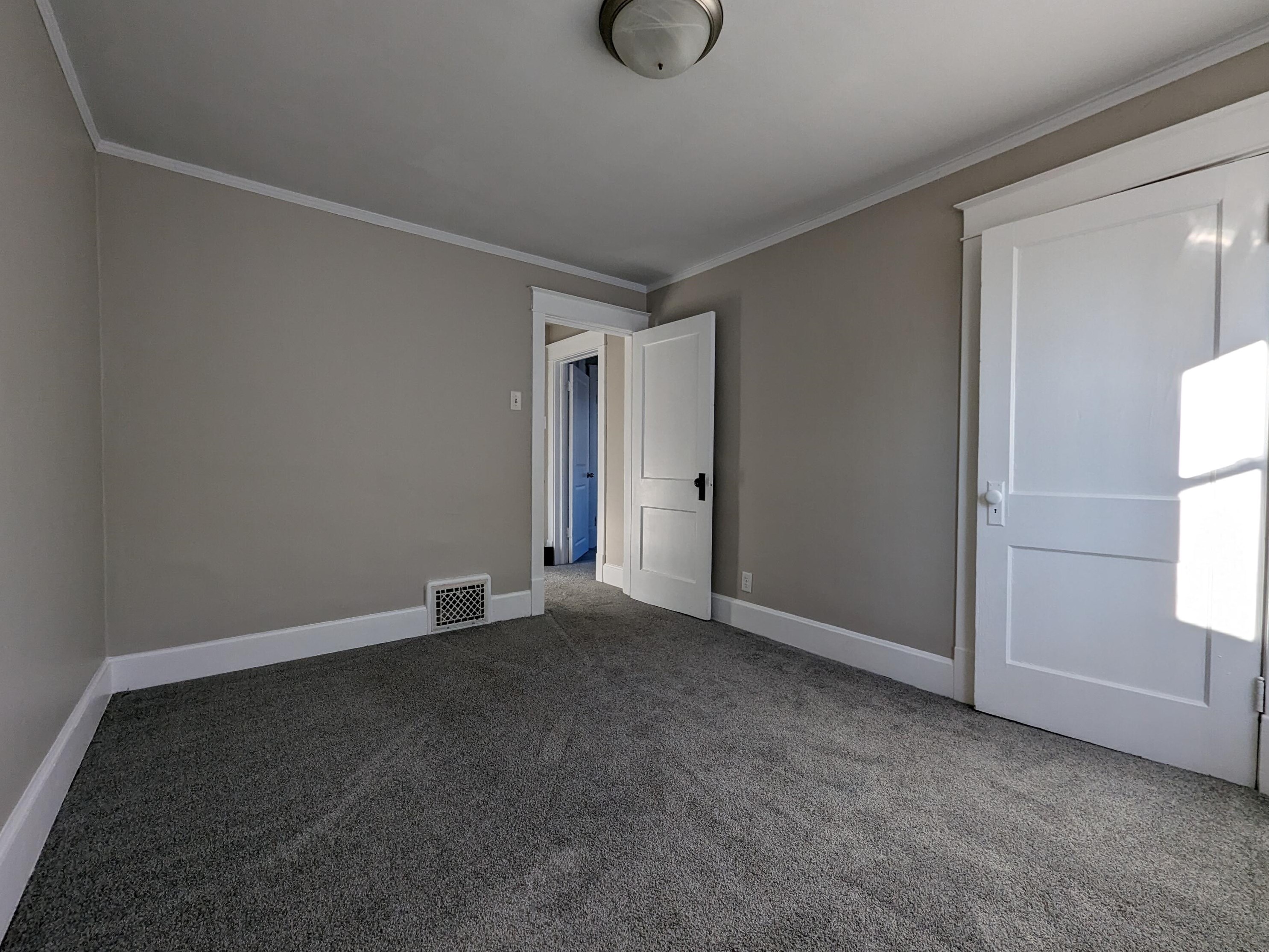 7106 22nd Ave, Kenosha WI  53143-5313 exterior