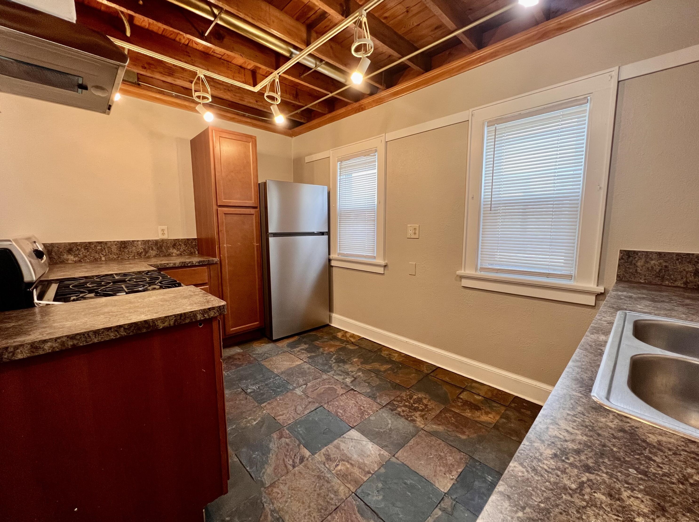 2548 57th St, Milwaukee WI  53210-2206 exterior