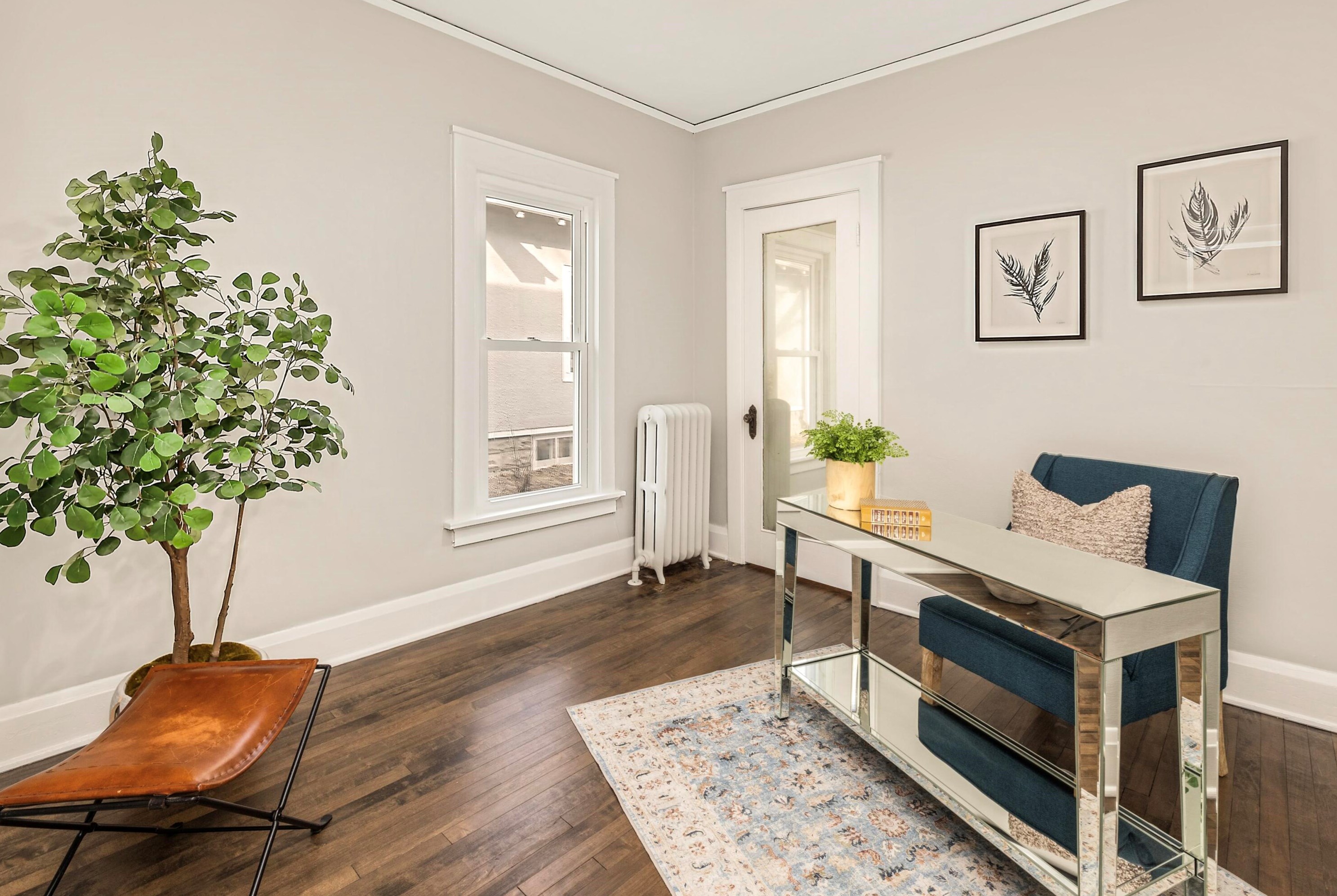 3555 Murray Ave, Milwaukee WI  53211-2525 exterior