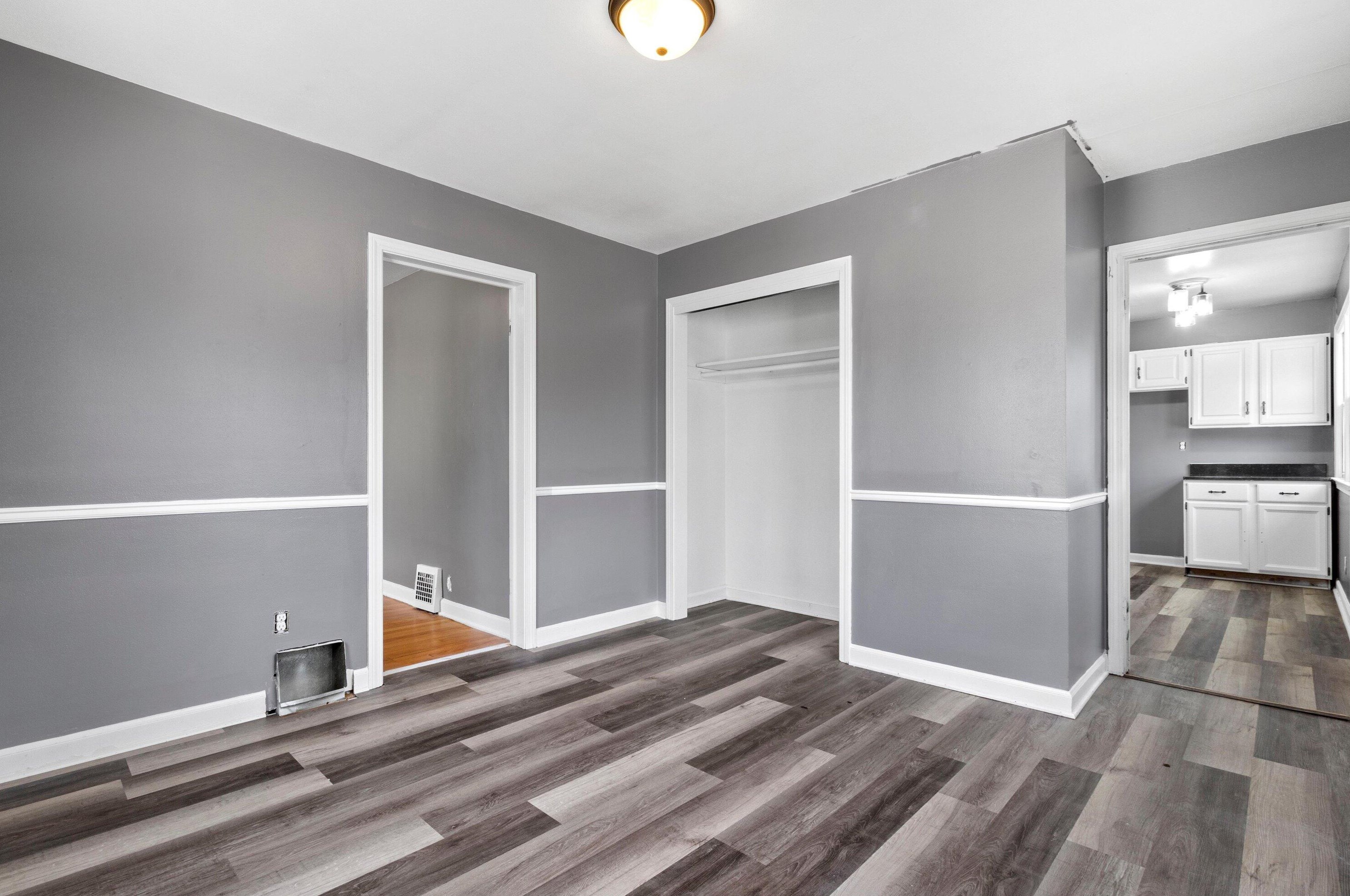 4921 74th St, Milwaukee WI  53218-3822 exterior