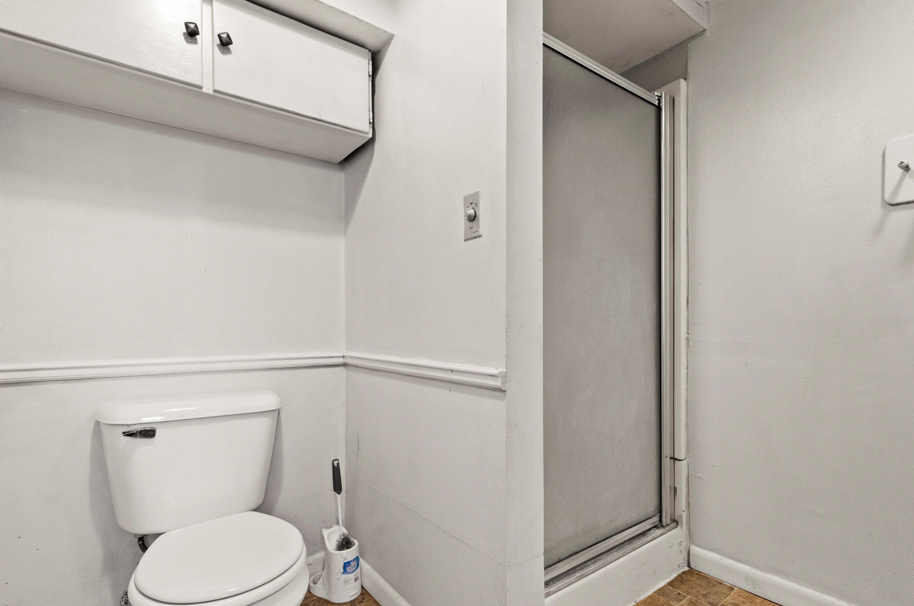 4921 74th St, Milwaukee WI  53218-3822 exterior