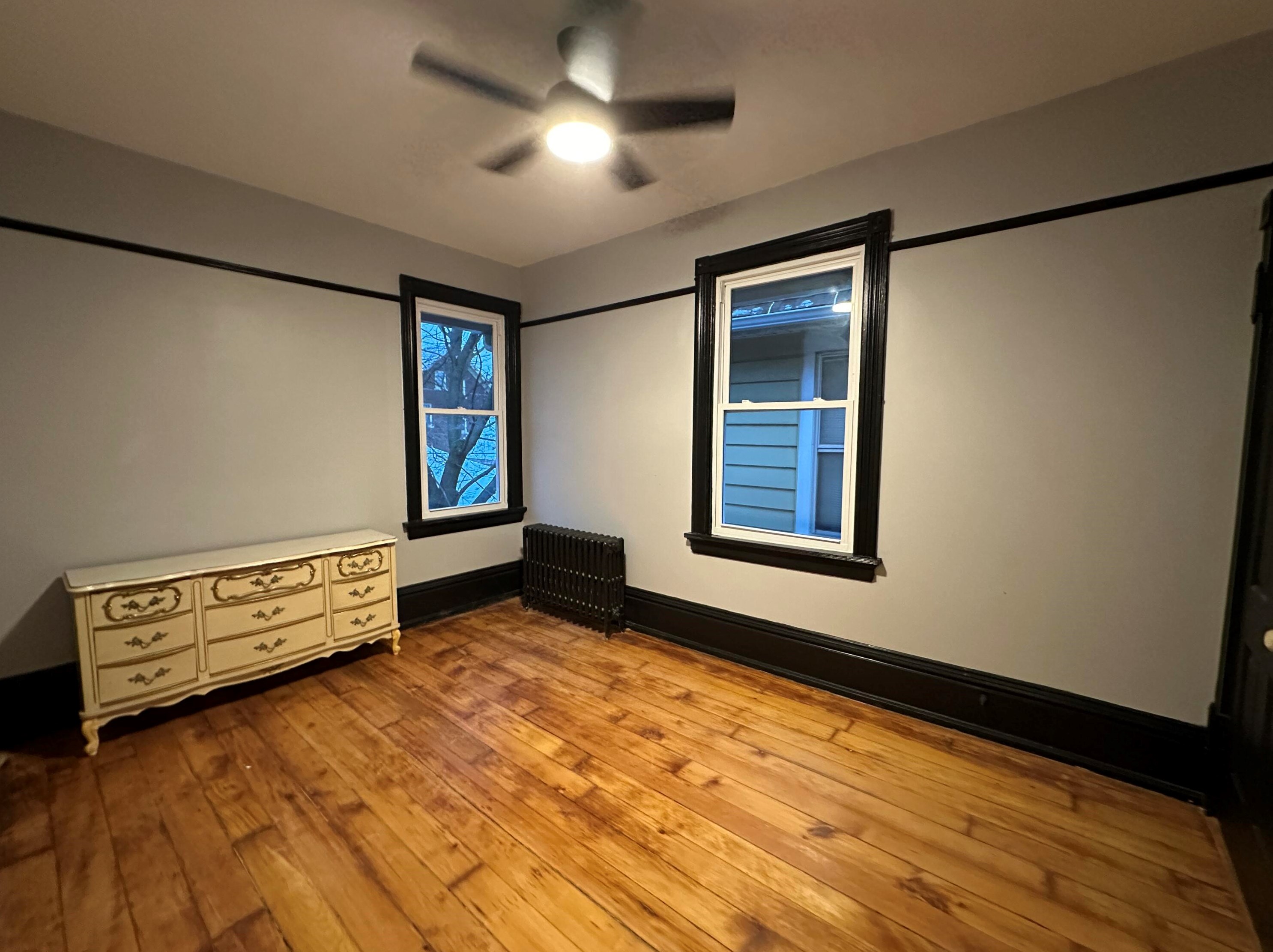 2530 Oakland Ave, Milwaukee WI  53211-3930 exterior