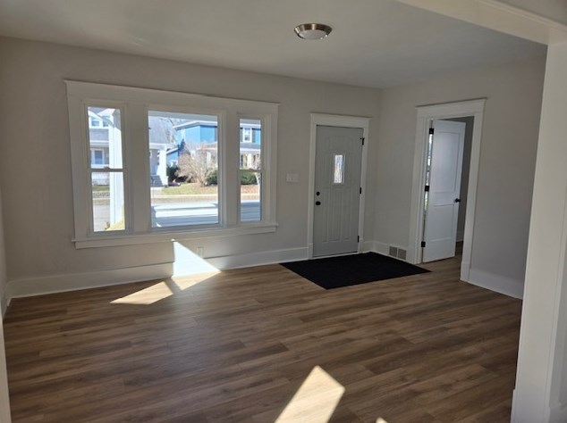 923 Hayes Ave, Racine WI  53405-2549 exterior