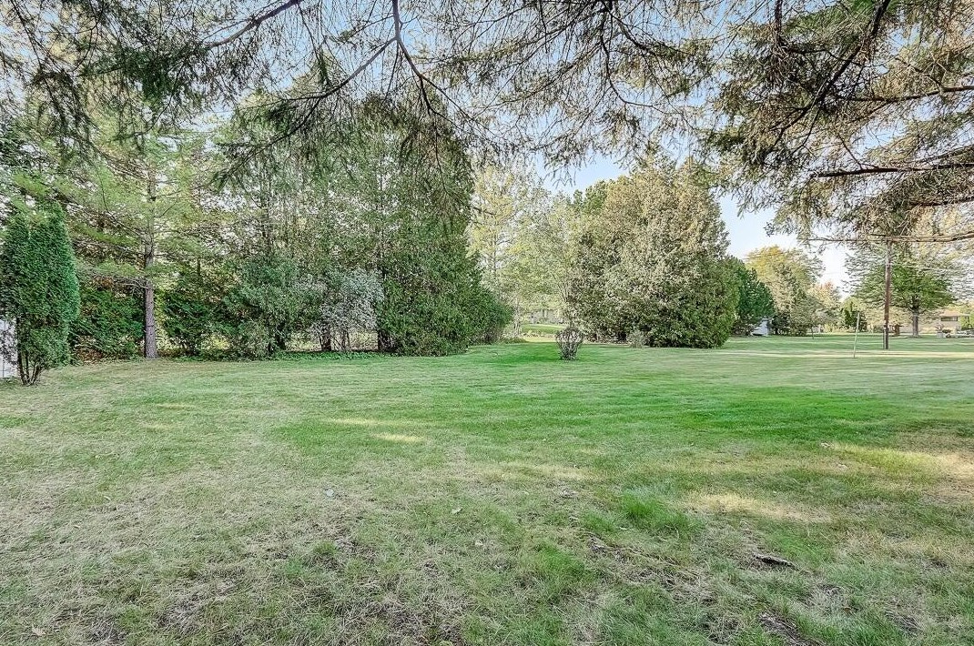 3405 Arroyo Rd, Brookfield WI  53045-2502 exterior