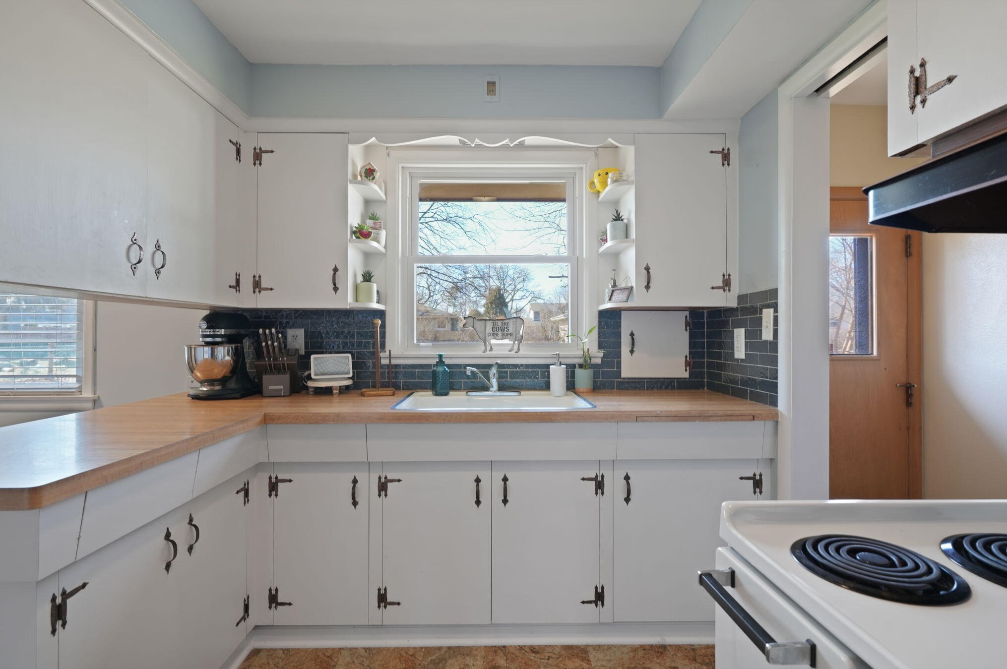 7532 17 Ave, Kenosha WI  53140-1627 exterior