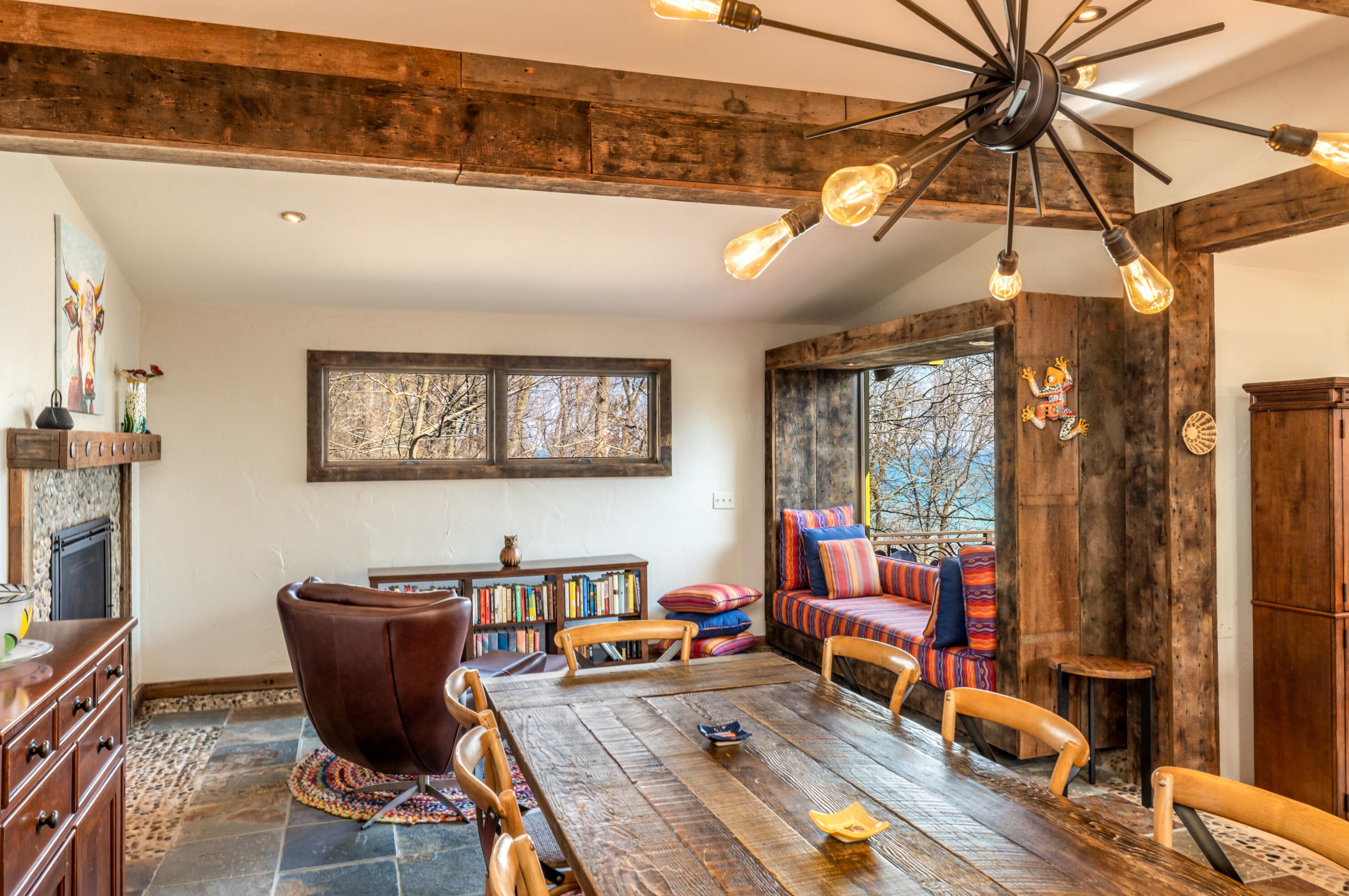 3378 Lk Dr, Milwaukee WI 53211-2909 exterior