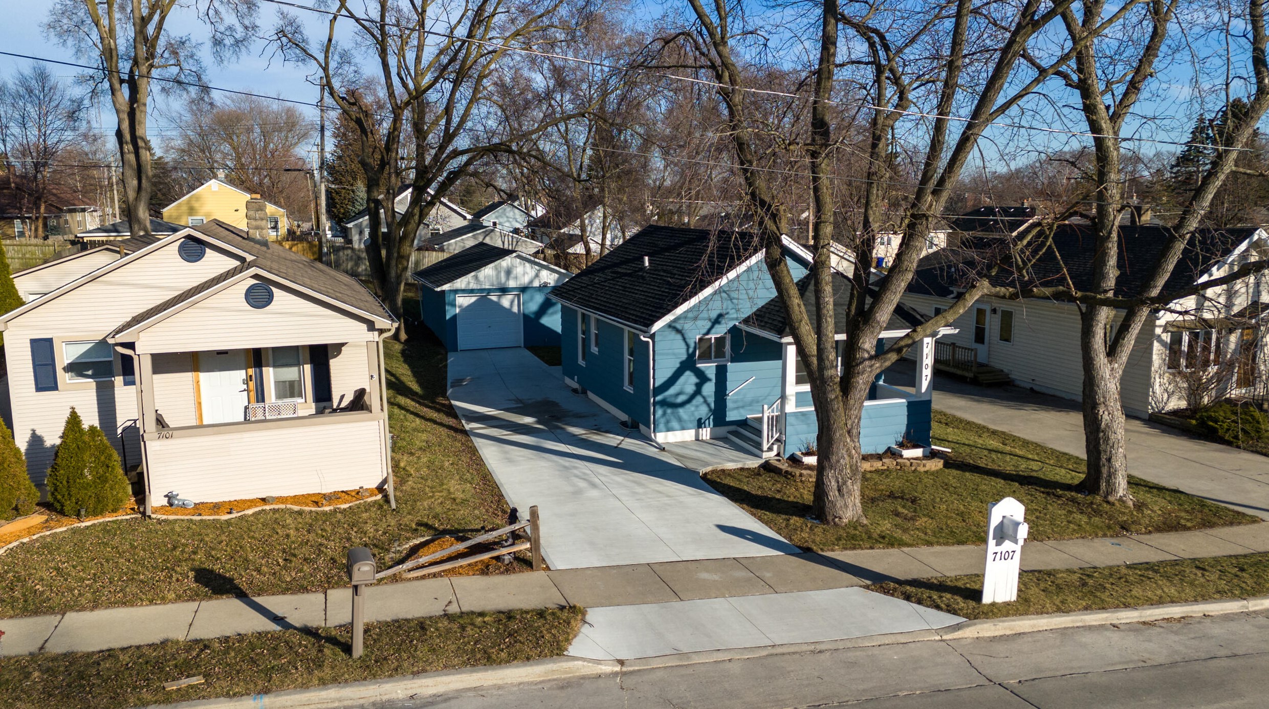 7107 45th Ave, Kenosha WI  53142-1727 exterior