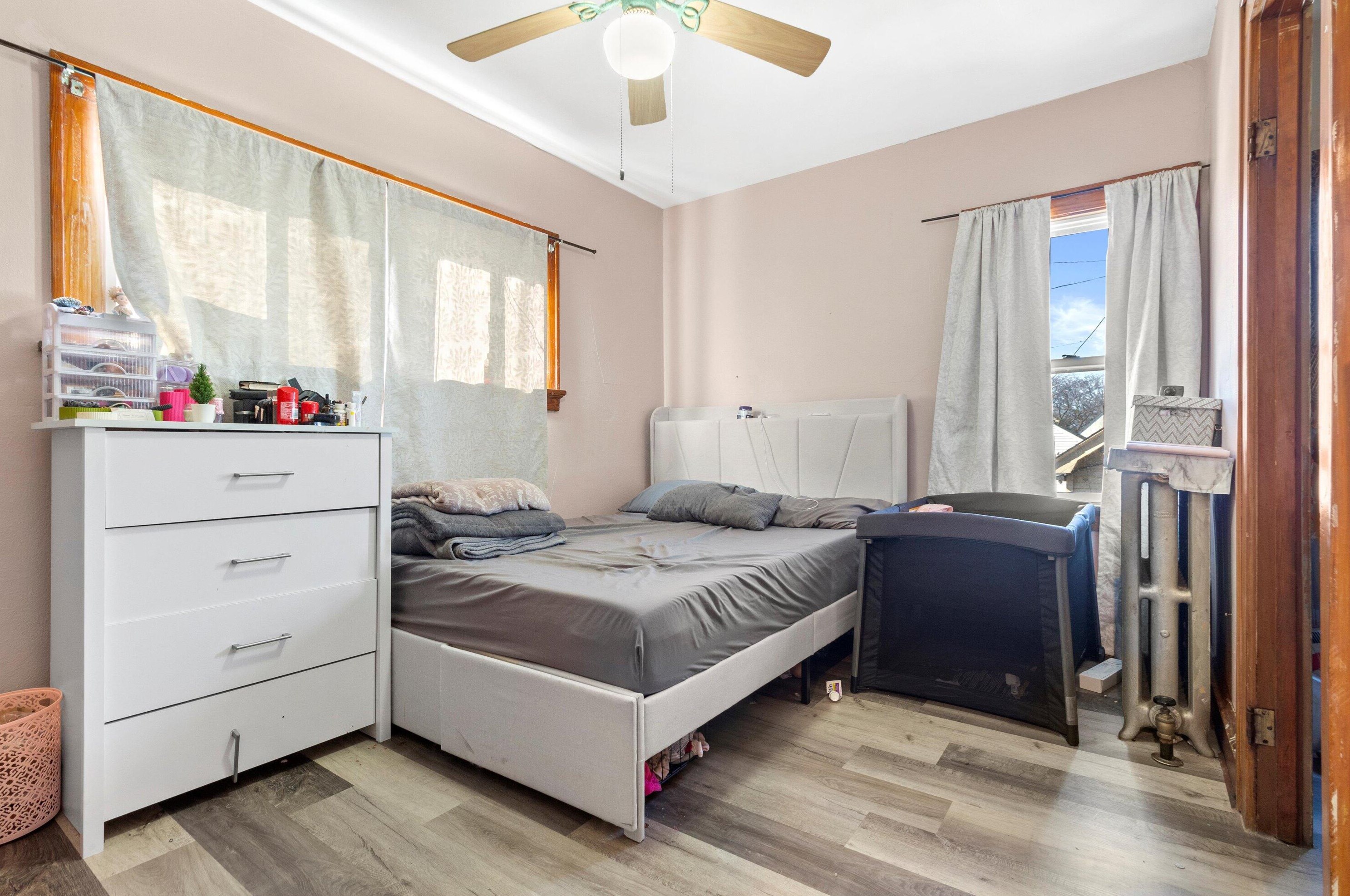 2203 35, Milwaukee WI 53215-2306 exterior