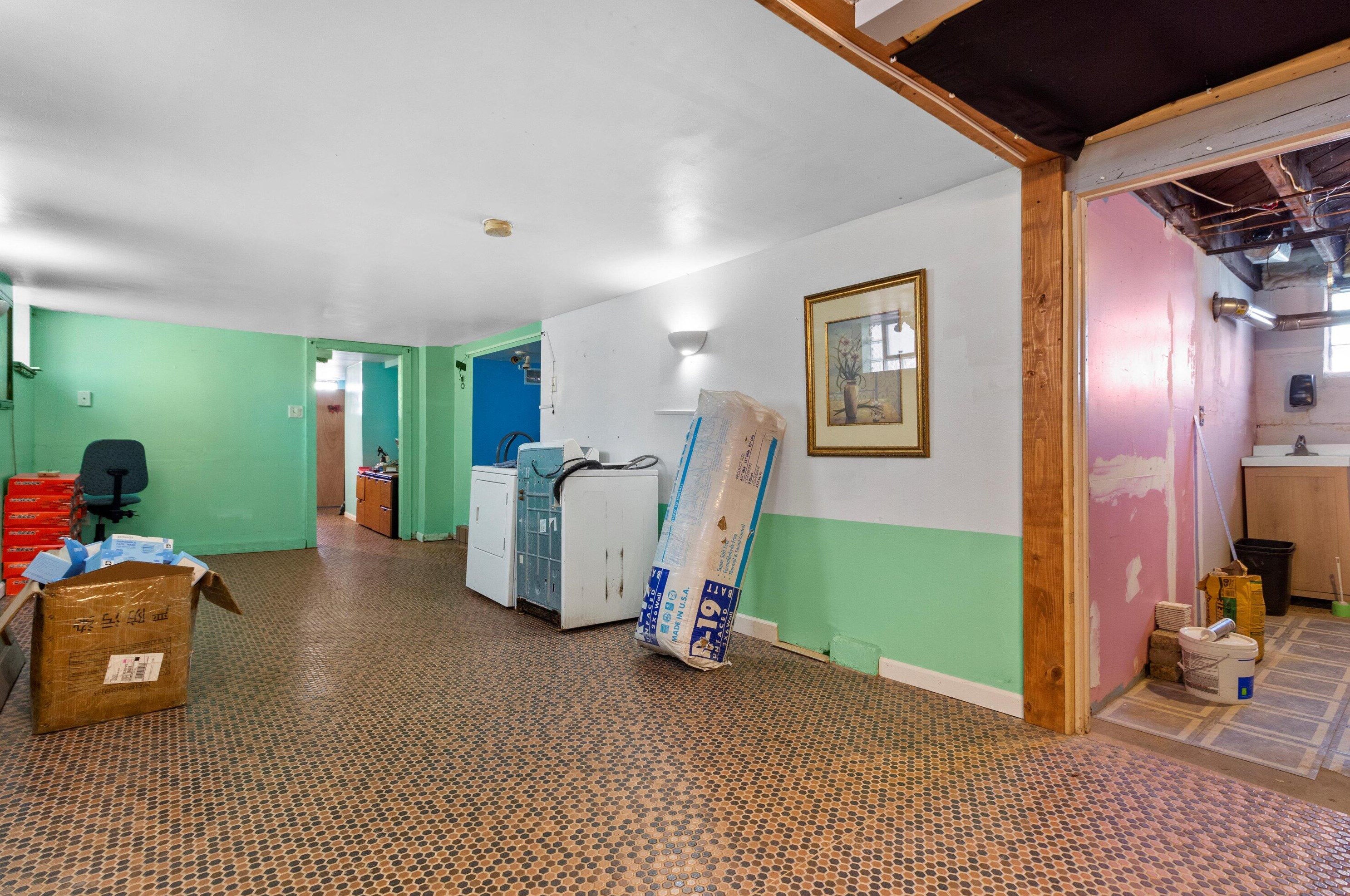 2203 35, Milwaukee WI 53215-2306 exterior