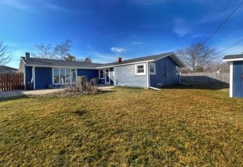 2125 Grand Prix Dr, Racine WI  53406-2218 exterior