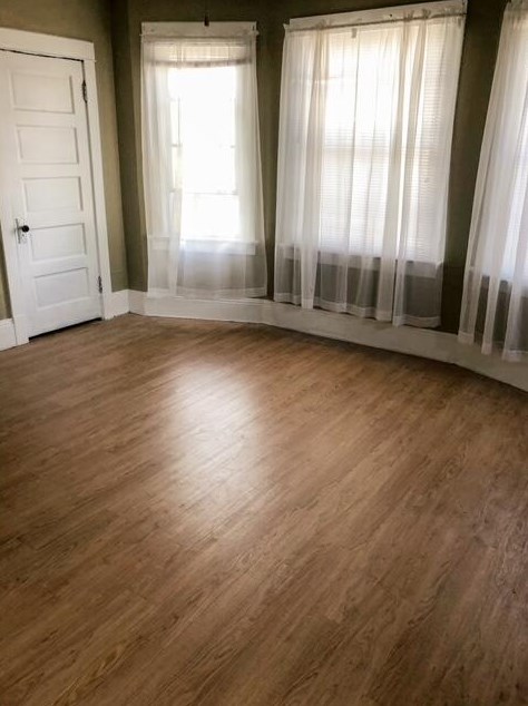 1567 76, Milwaukee WI 53219-1837 exterior