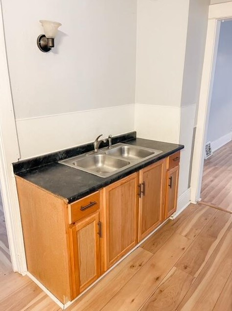 1567 76, Milwaukee WI 53219-1837 exterior