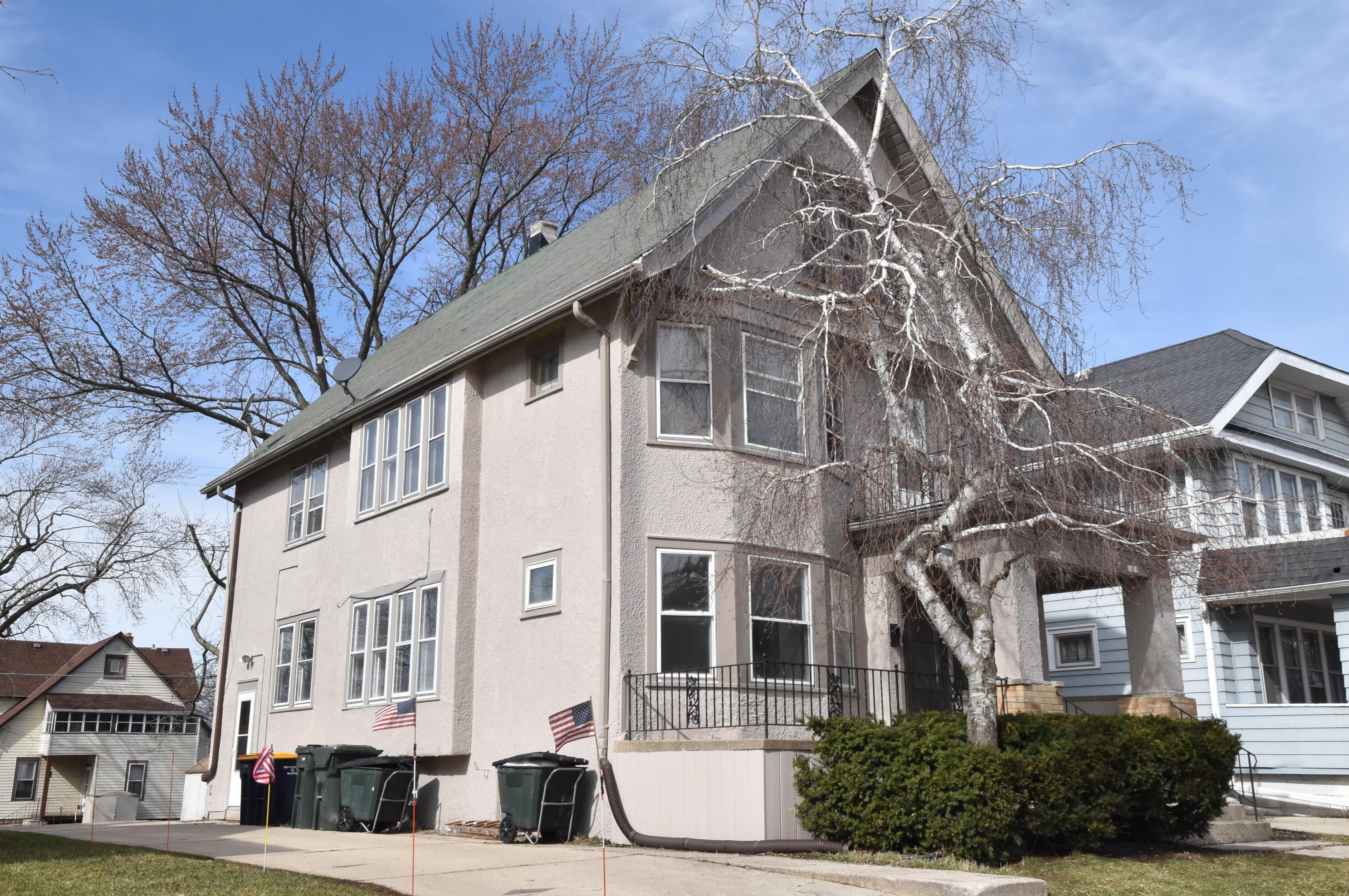 1459 78th St, Milwaukee WI  53214-4642 exterior